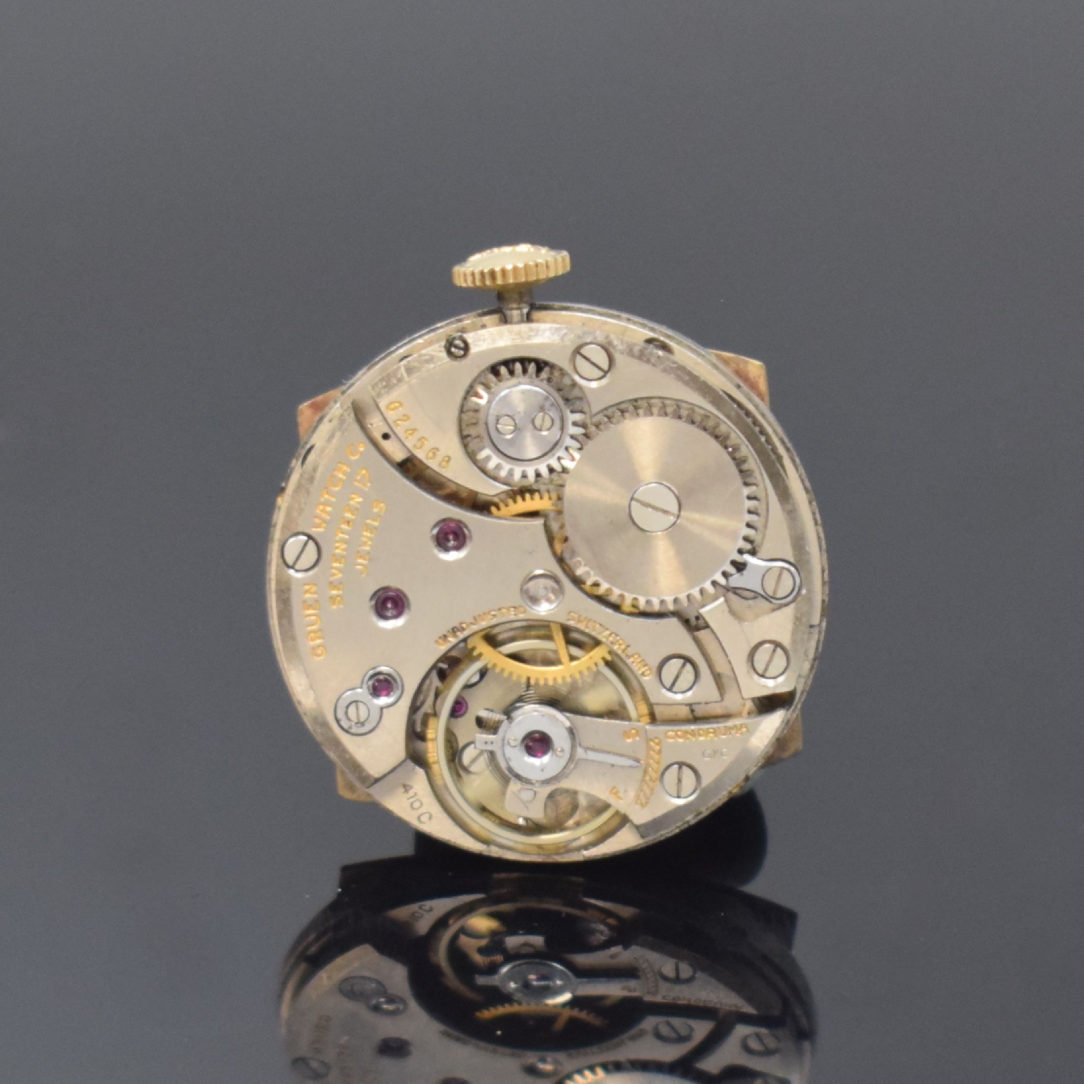 Detail j: GRUEN 3 10k-goldfilled Armbanduhren, Schweiz / USA um 1945, Handaufzug, 2-tlg. tonneau- förm. Geh., Böden in Stahl / goldfilled aufgedr., silb. ...