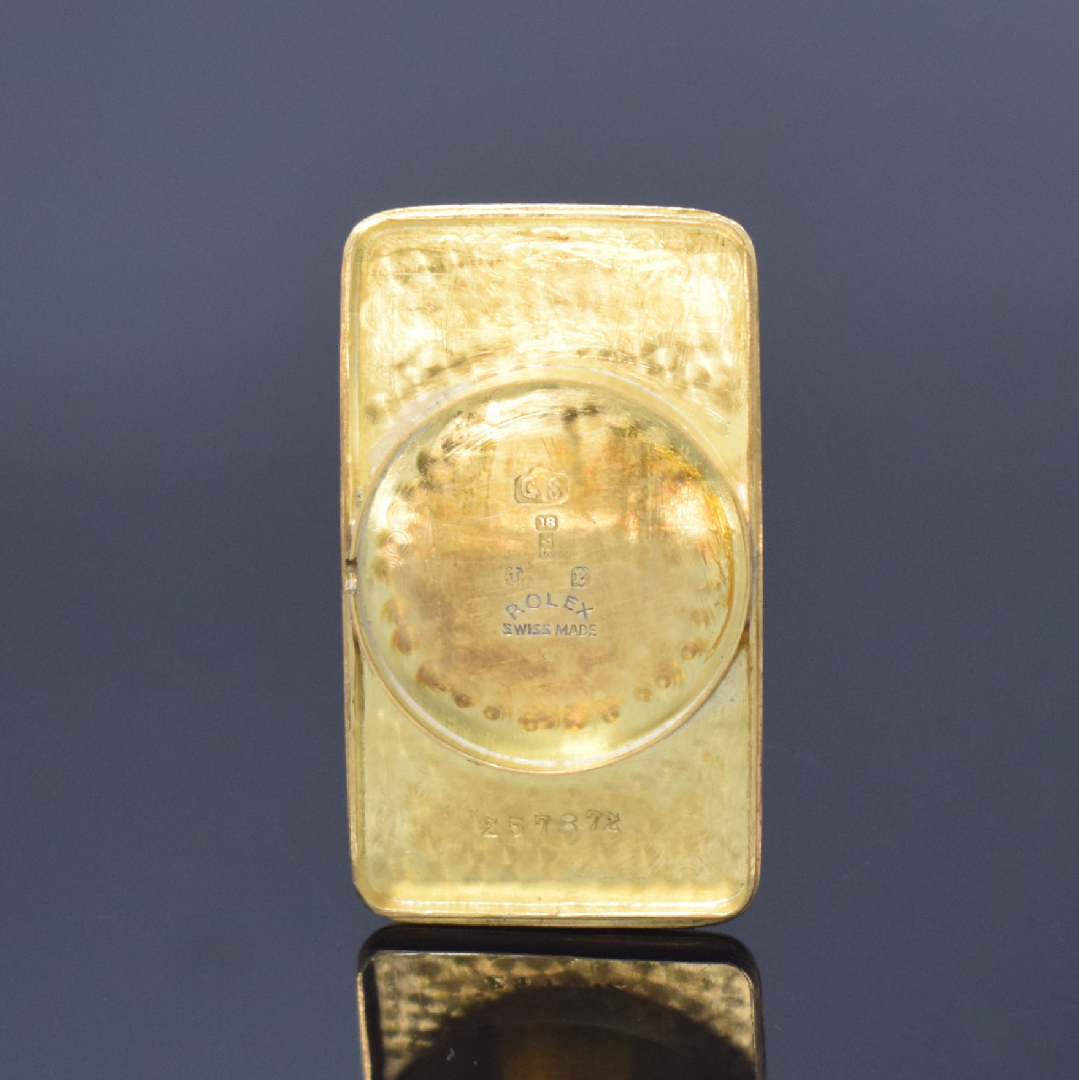 Detail d: ROLEX große rechteckige Armbanduhr in GG 750/000, Schweiz / England um 1920, Handaufzug, 2-tlg. Geh. m. geschweiften Seiten, Boden m. London ...