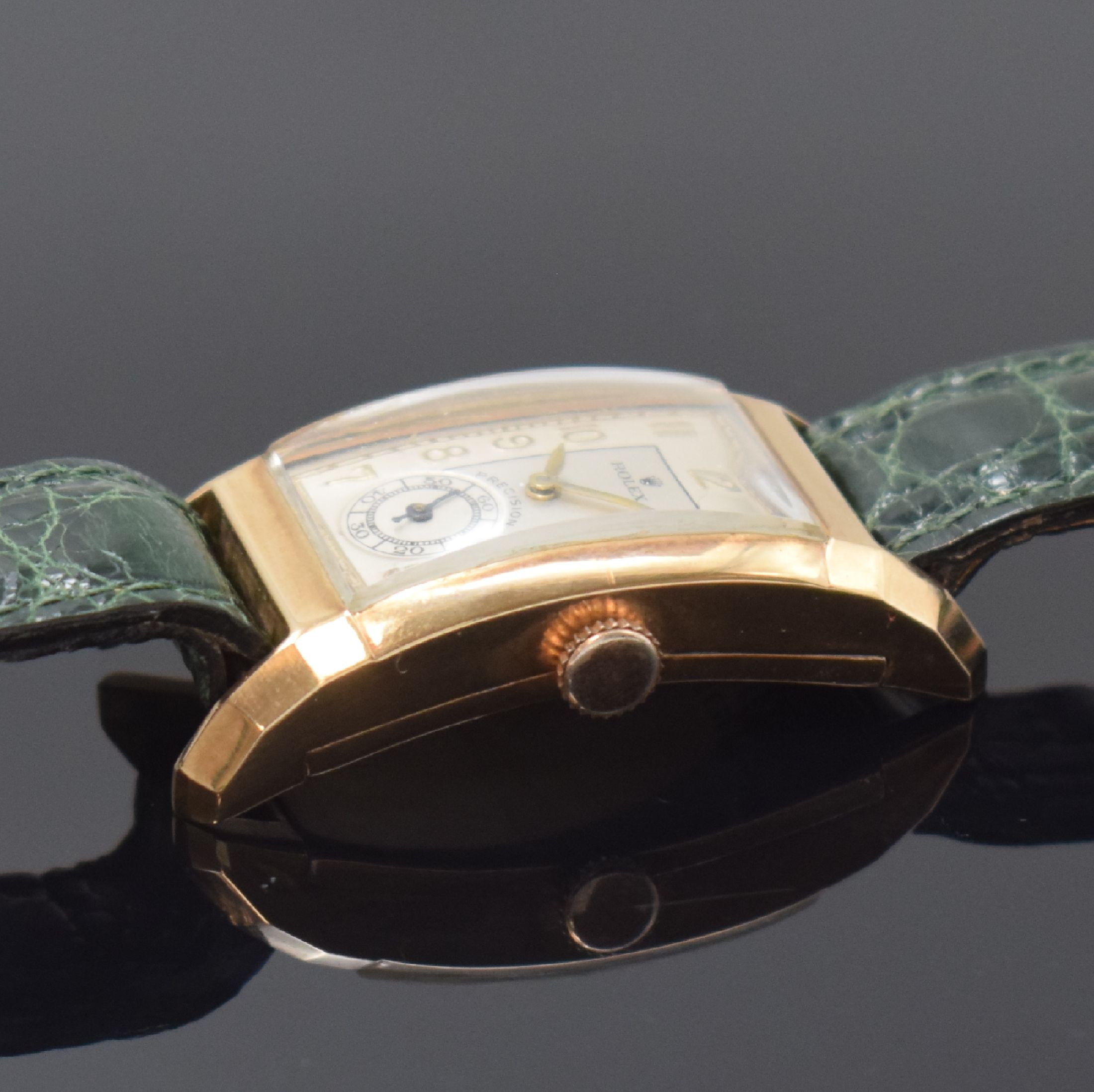 Detail b: ROLEX rechteckige Armbanduhr Referenz 3059 in RG 9k, Handaufzug, stark gebogenes 2-tlg. Geh., Boden aufgedr., silb. Zifferbl. rest., vers. Formwerk, ...