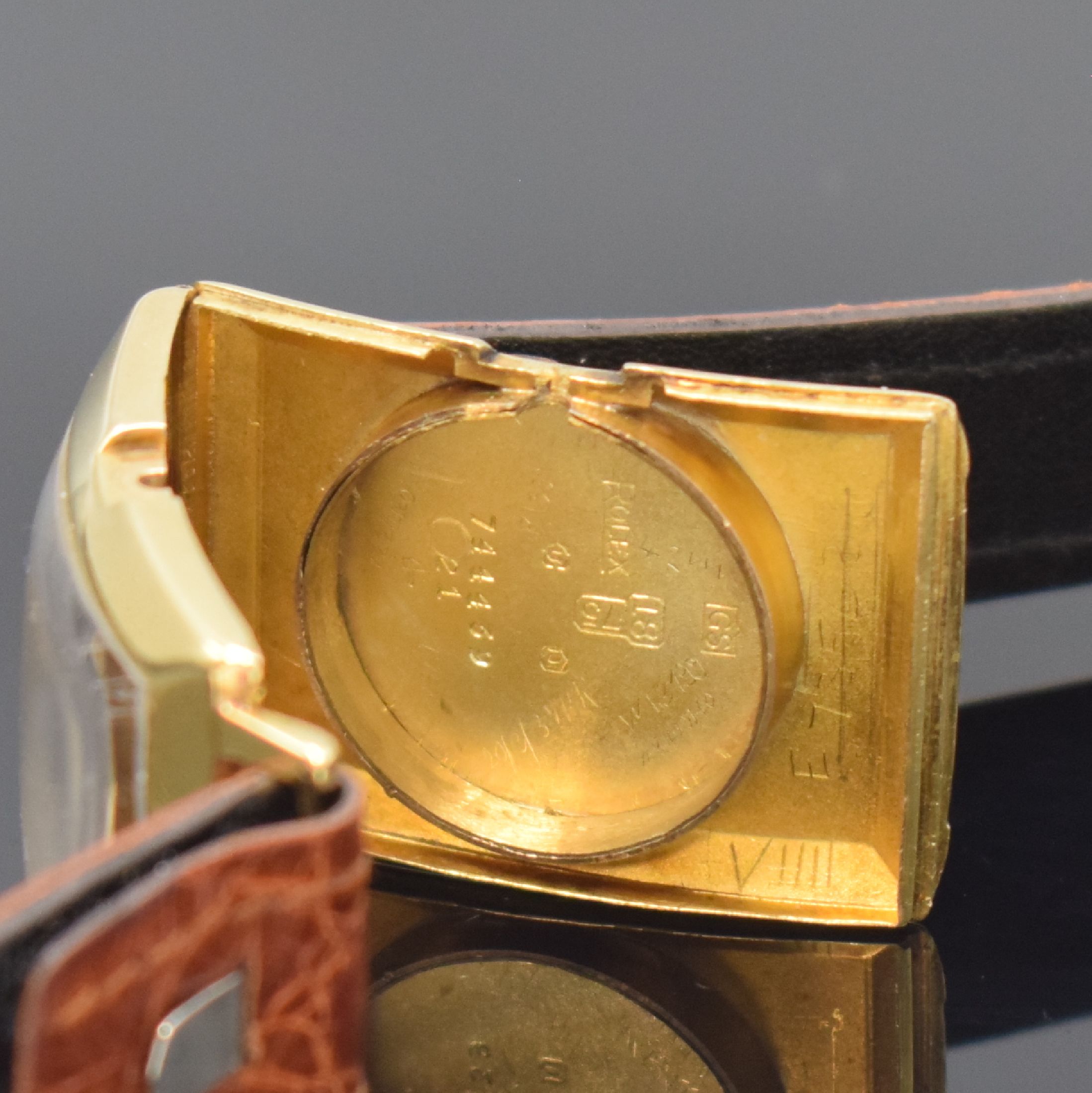 Detail d: ROLEX rechteckige Armbanduhr in 9k Gelbgold, Schweiz für England um 1930, Handaufzug, gebogenes Scharniergeh., London Import-Stempel v. 1929, silb. ...
