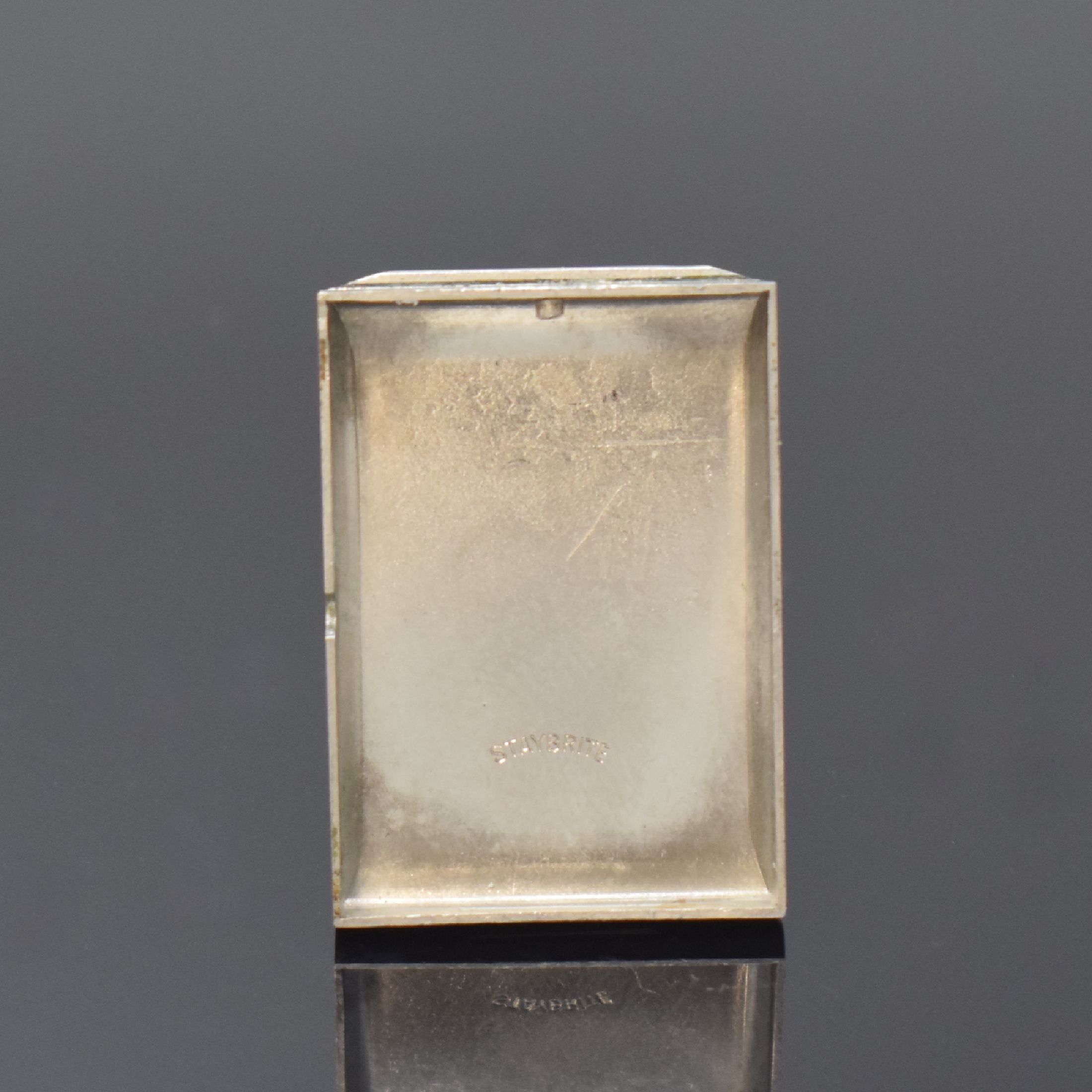 Detail e: DRIVA Repeater sehr seltene rechteckige Armbanduhr mit 1/4-Repetition in Stahl, Schweiz um 1935, Handaufzug, 2-tlg. Geh., Boden aufgedr., seitl. ...