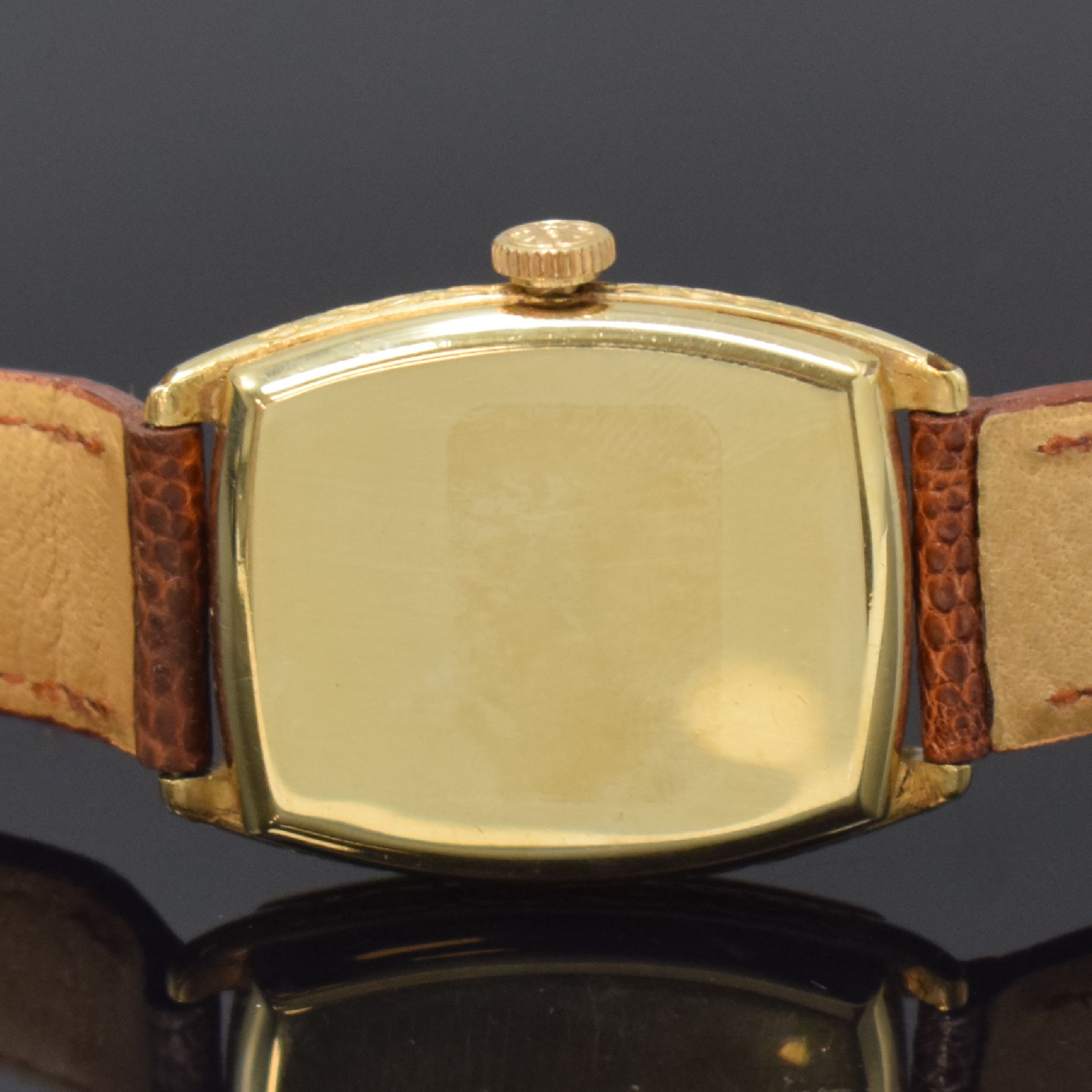 Detail d: GRUEN 2 Armbanduhren in 14k WG/GG-filled, USA / Schweiz um 1925, Handaufzug, tonneau- förm. Geh. m. grav. Rand, Böden aufgedr., silb. ...