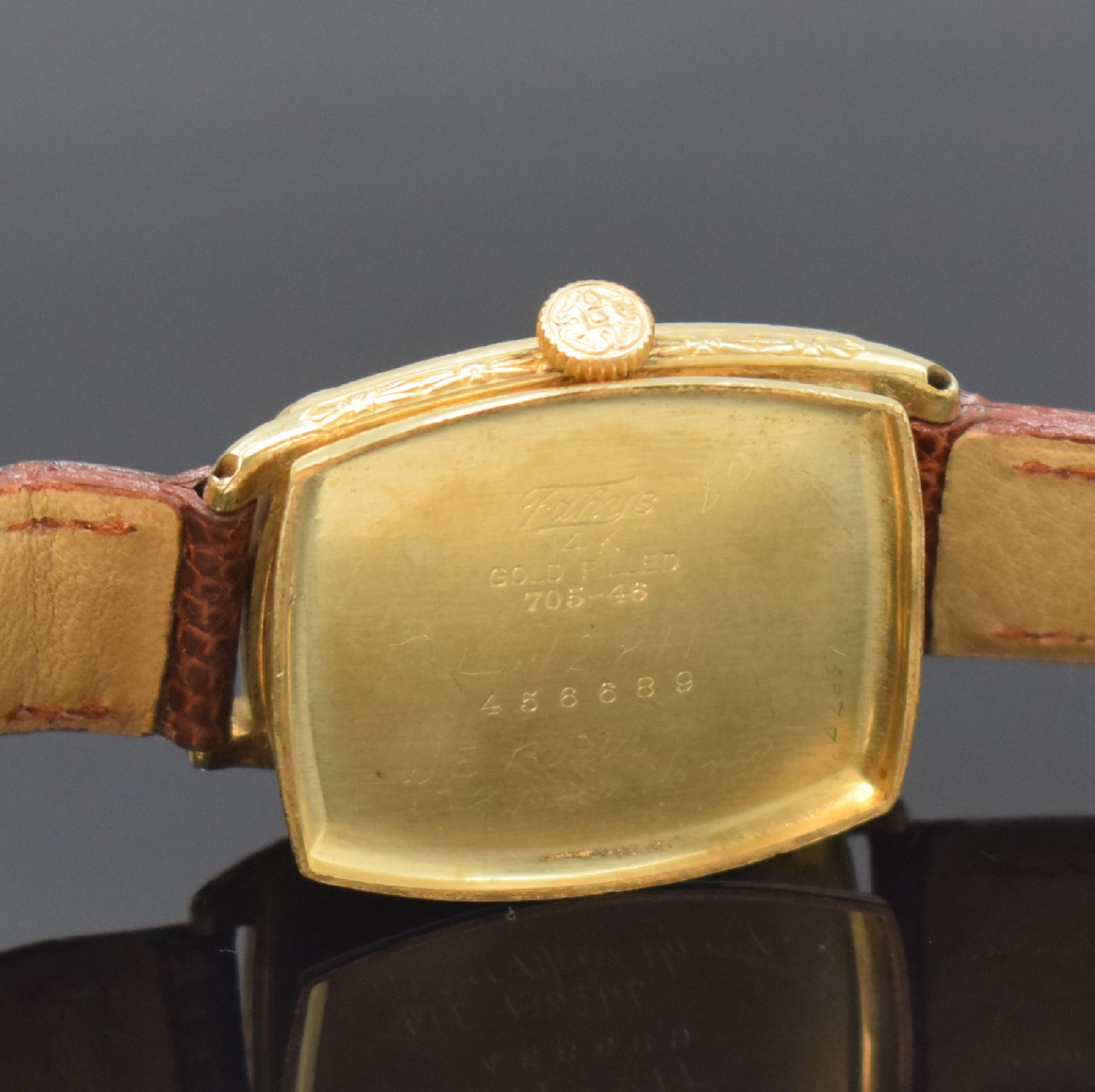 Detail f: GRUEN 2 Armbanduhren in 14k WG/GG-filled, USA / Schweiz um 1925, Handaufzug, tonneau- förm. Geh. m. grav. Rand, Böden aufgedr., silb. ...