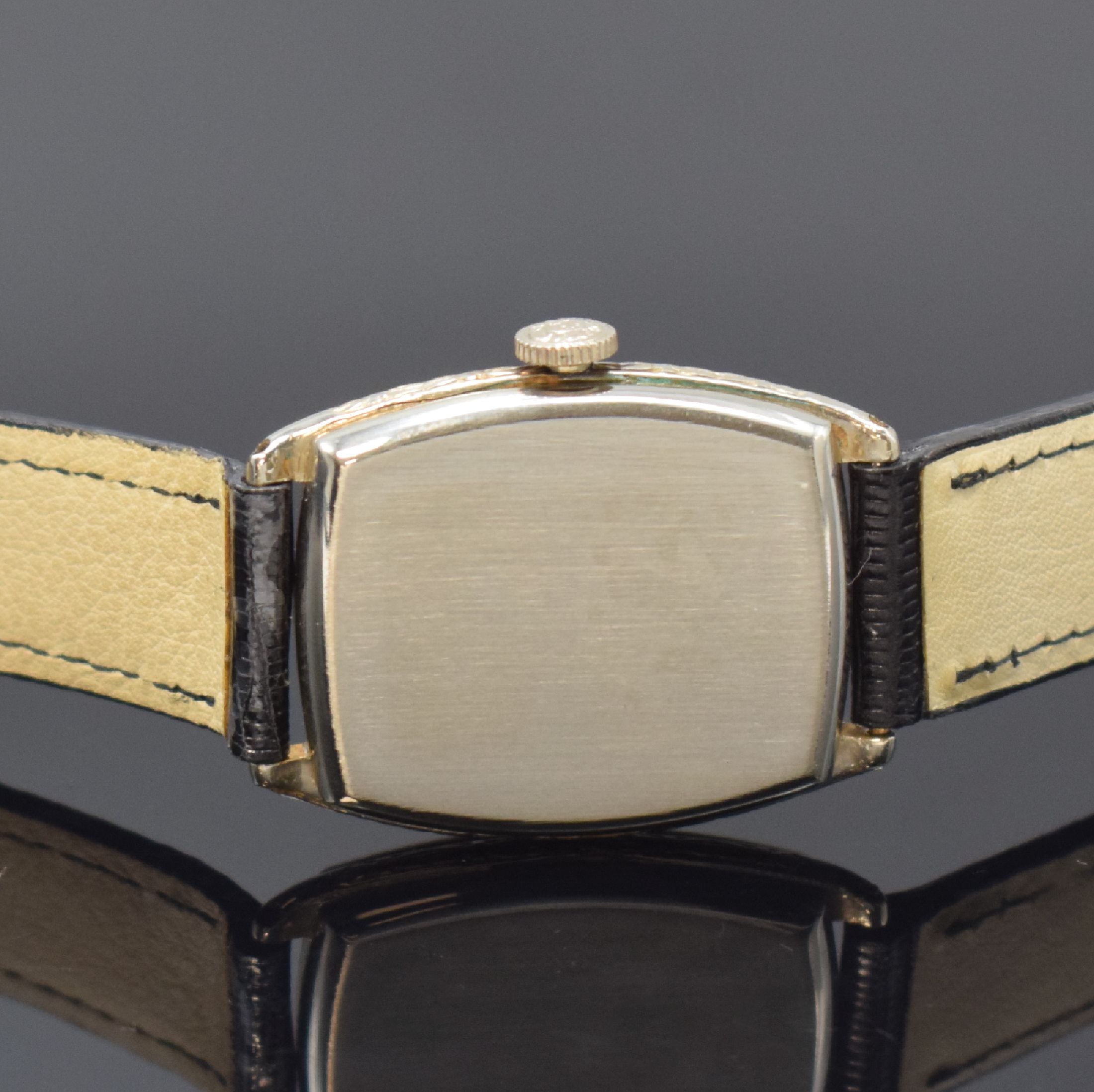 Detail h: GRUEN 2 Armbanduhren in 14k WG/GG-filled, USA / Schweiz um 1925, Handaufzug, tonneau- förm. Geh. m. grav. Rand, Böden aufgedr., silb. ...