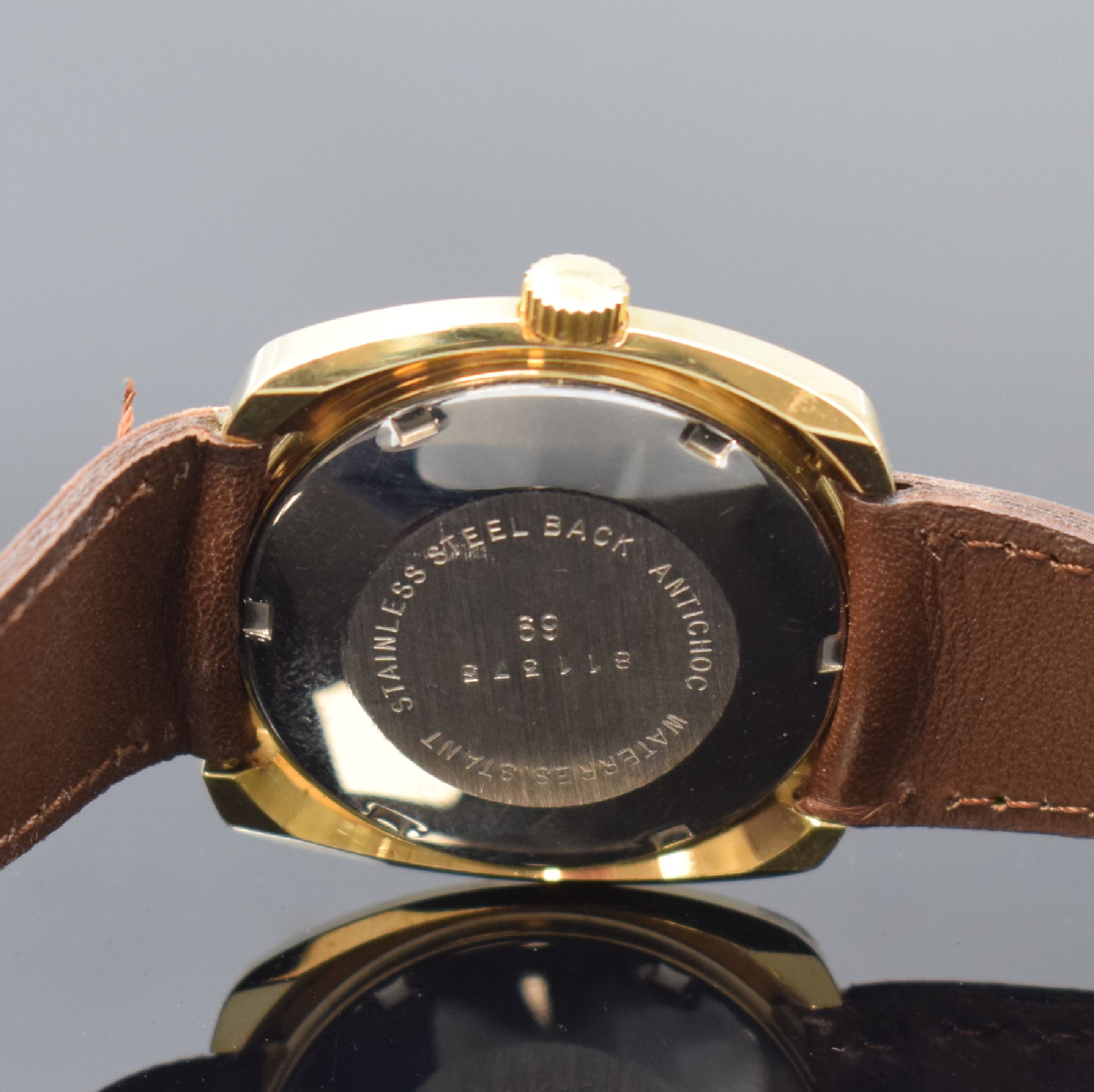 Detail l: DUGENA 6 vergoldete Armbanduhren aus Lagerbestand, Schweiz um 1970, Handaufzug, 2-tlg. Geh. m. Stahlboden, 4 x aufgedr., 2 x verschr., verschiedene ...