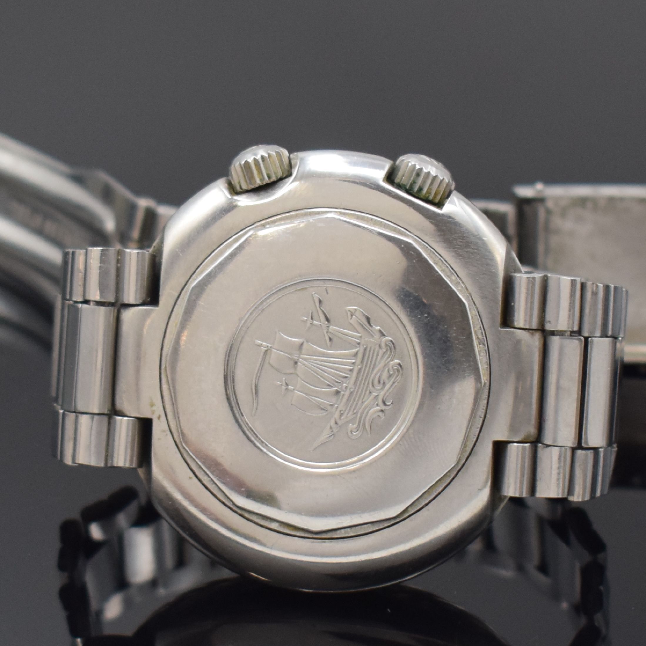 Detail c: TISSOT Navigator T12 Herrenarmbanduhr mit Weltzeitanzeige Referenz 44596, Schweiz um 1970, Automatik, massives Edelstahlgeh. inkl. neutr. Gliederband ...