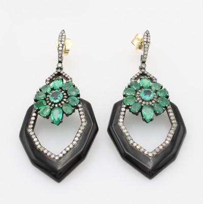 Image 26729076 - Paar Ohrgehänge mit Smaragden und Diamanten