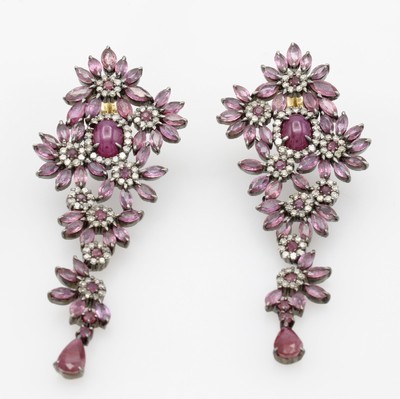 Image Paar Ohrgehänge mit Rubinen und Diamanten