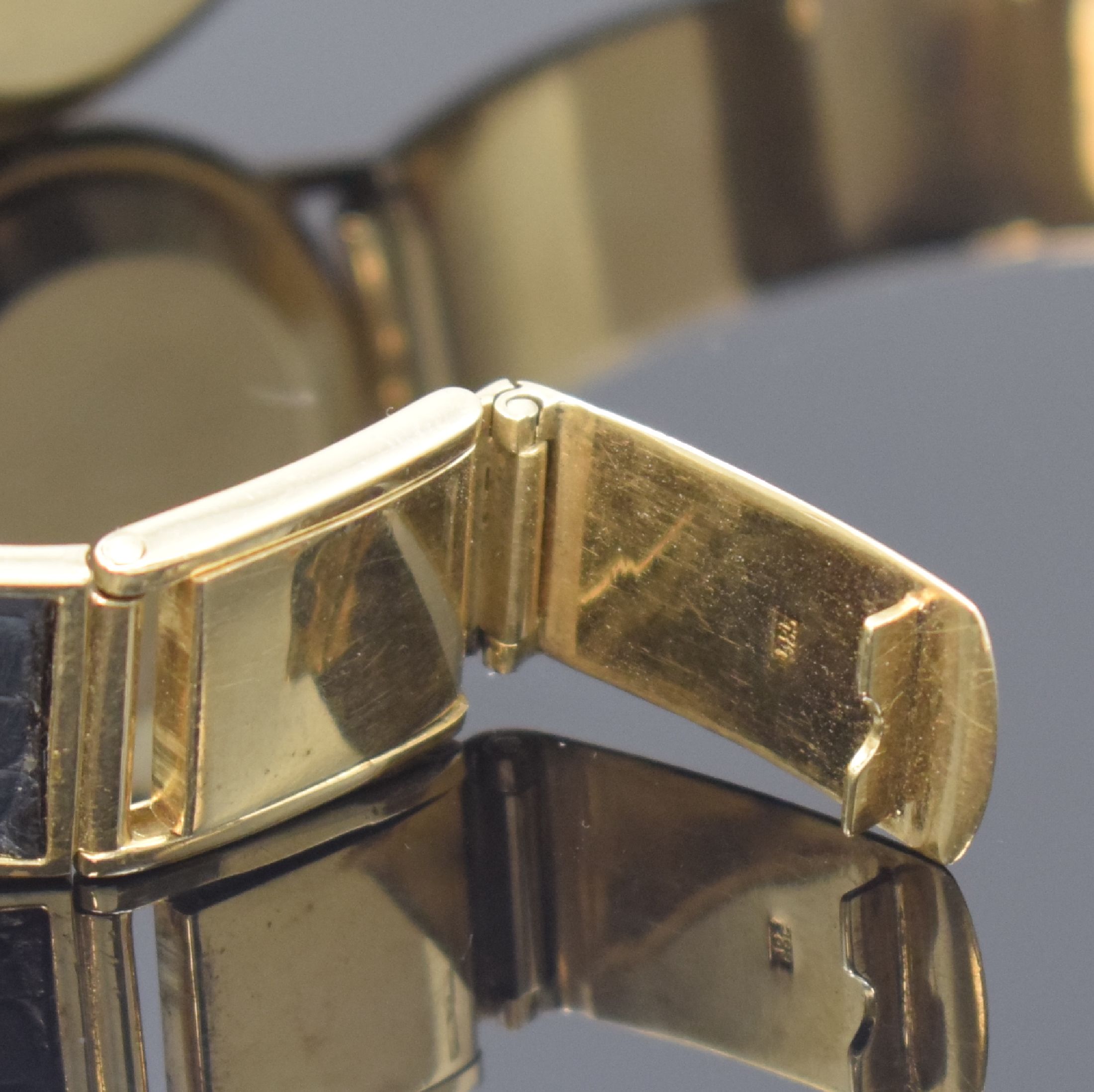 Detail c: MATHEY TISSOT Armbanduhr UHF MATISSONIC in GG GG 585/000 an GG 585/000 Goldspange, Automatik, Schweiz 1970er Jahre, Monocogue- Geh., silb. Zifferbl. ...