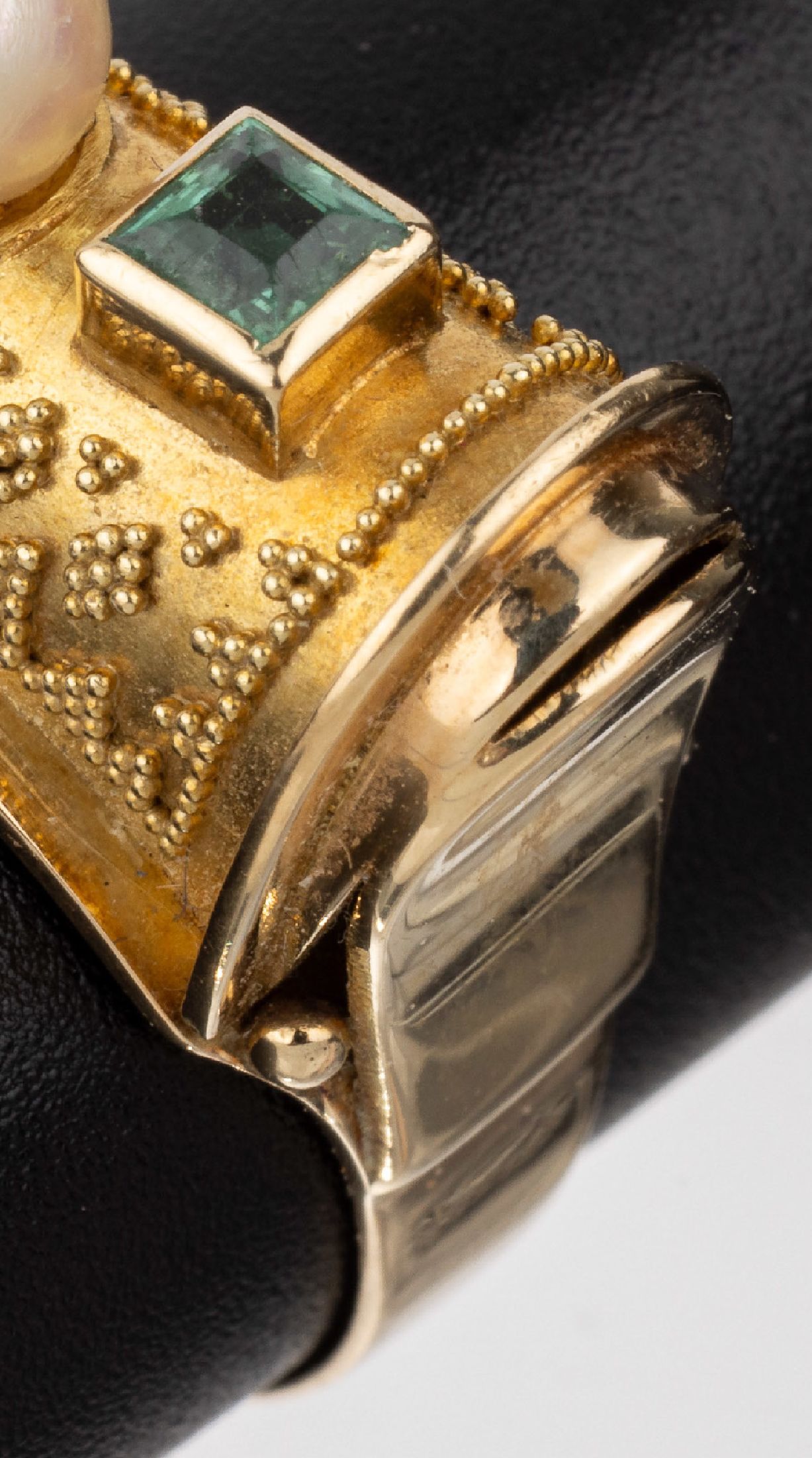 Detail b: 14 kt Gold Perl-Farbstein-Ring mit Granulation, 1950er Jahre, GG 585/000, außergewöhnliche Gestaltung, mittig kl. Zuchtperle, 2 kl. ...