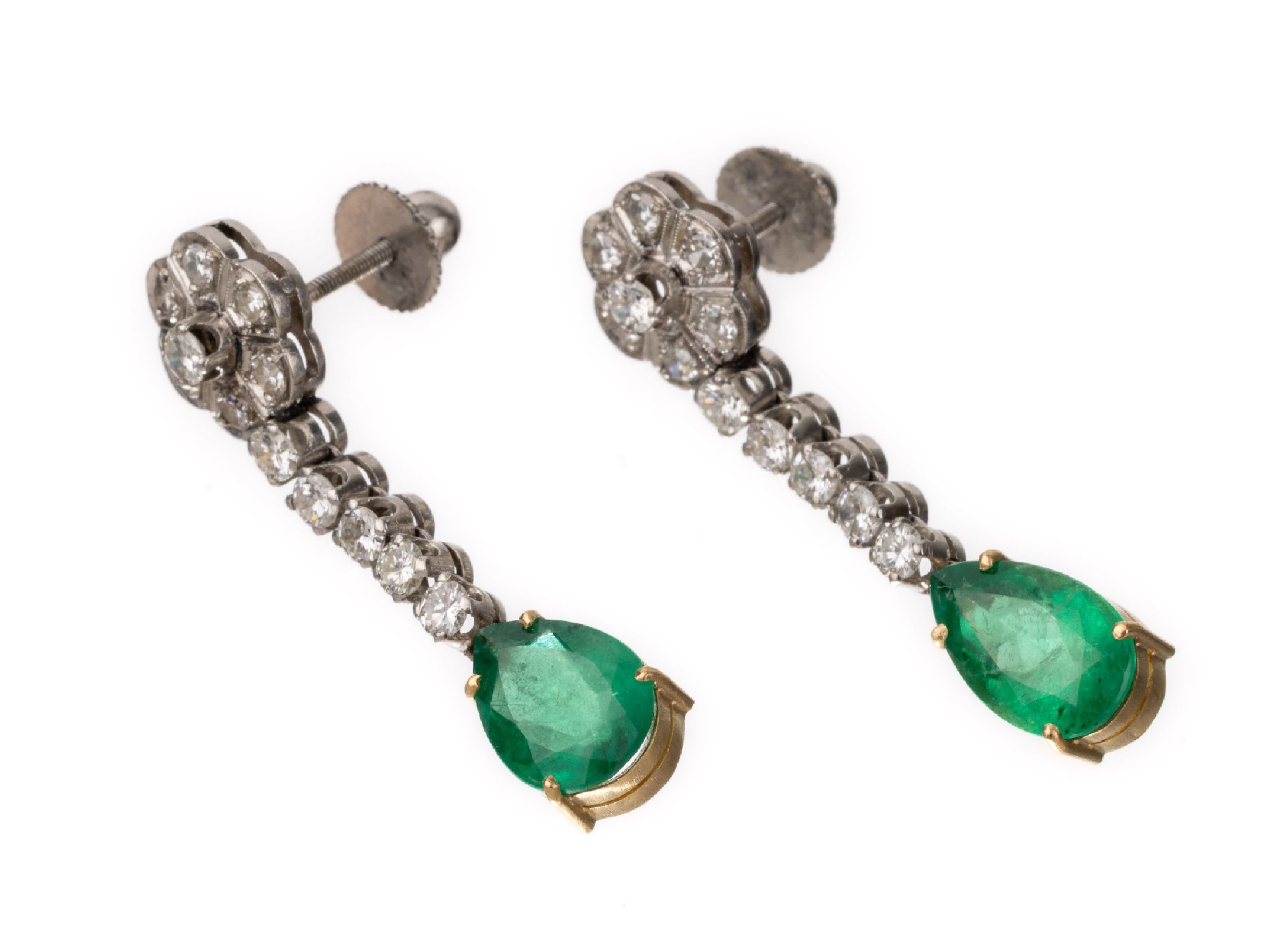 Paar Platin und 18 kt Gold Smaragd-Diamant- Ohrstecker, Pt und GG 750/000, länglich bewegl., 12 Brillanten und 12 8/8-Diamanten zus. ca. 1.06 ct ...