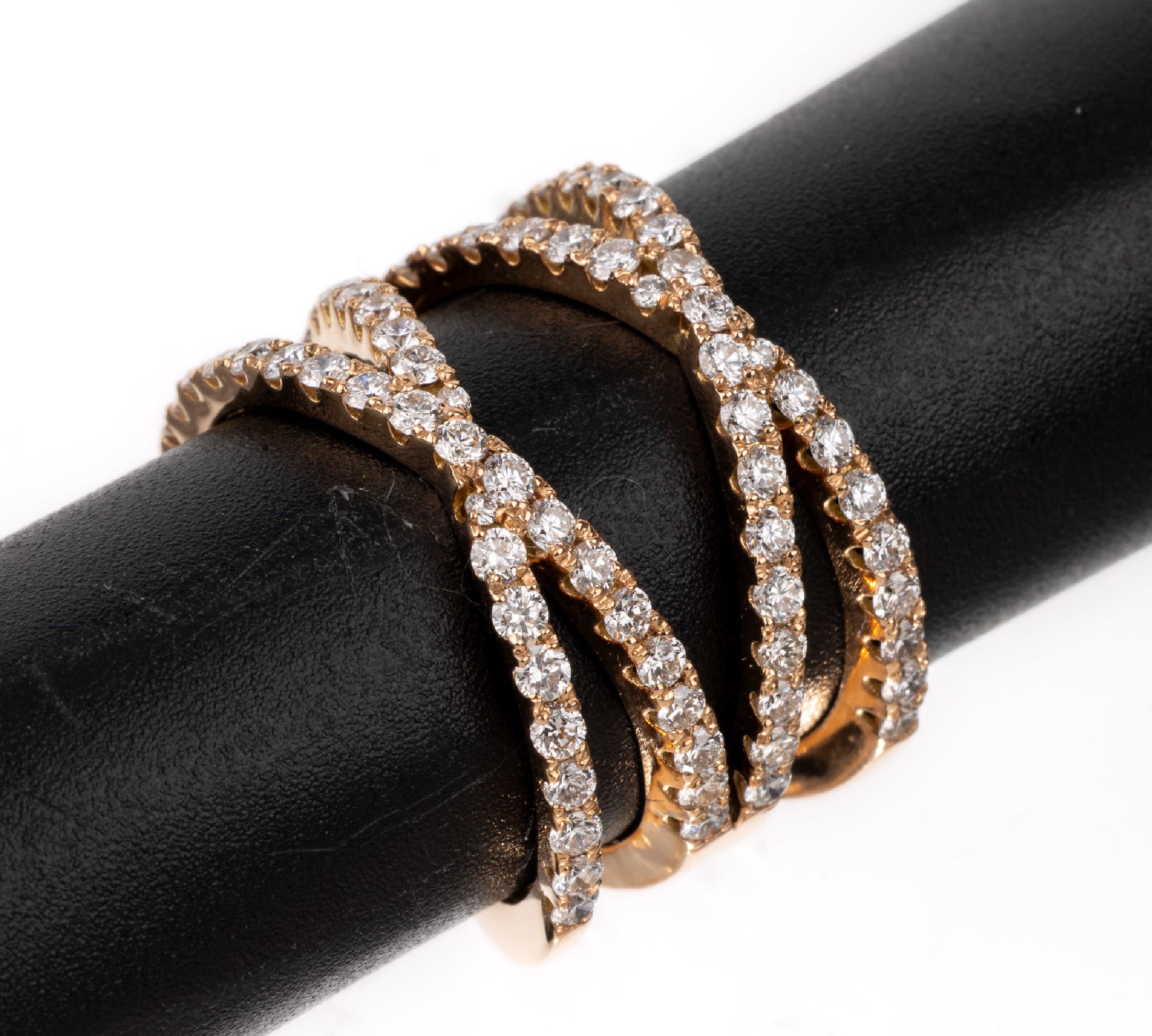 18 kt Gold Brillant-Ring, RoseG 750/000, 74Brillanten zus. ca. 1.48 ct Weiß/si, RW 54, ca. 7.8 g