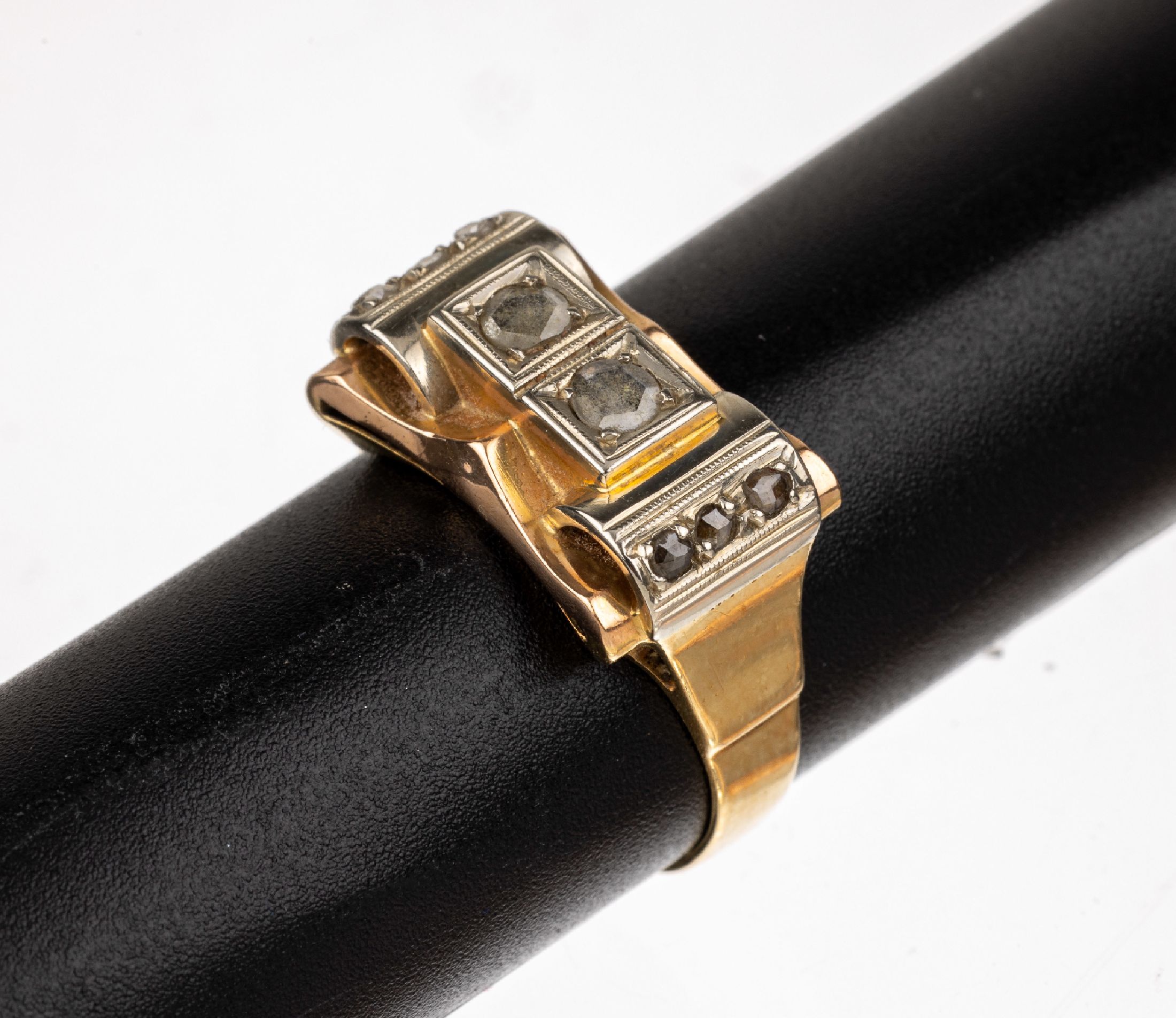 14 kt Gold Diamant-Ring, um 1950/60er Jahre, GG/WG 585/000, 8 in WG gefasste Diamantrosen zus. ca. 0.12 ct, RW 58, ca. 6.1 g