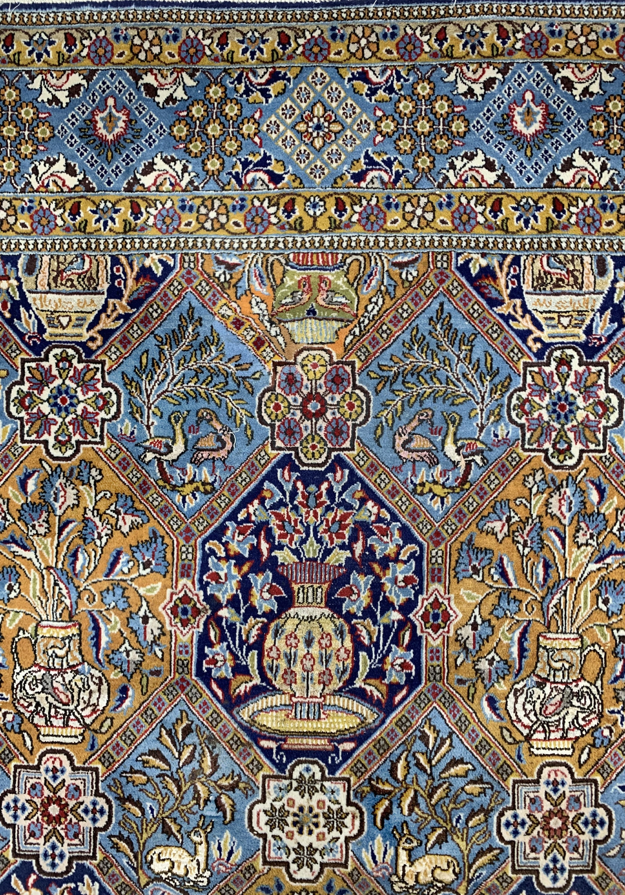 Detail c: Ghom alt, Persien, um 1960, Wolle mit Seide, ca. 340 x 222 cm, EHZ: 3