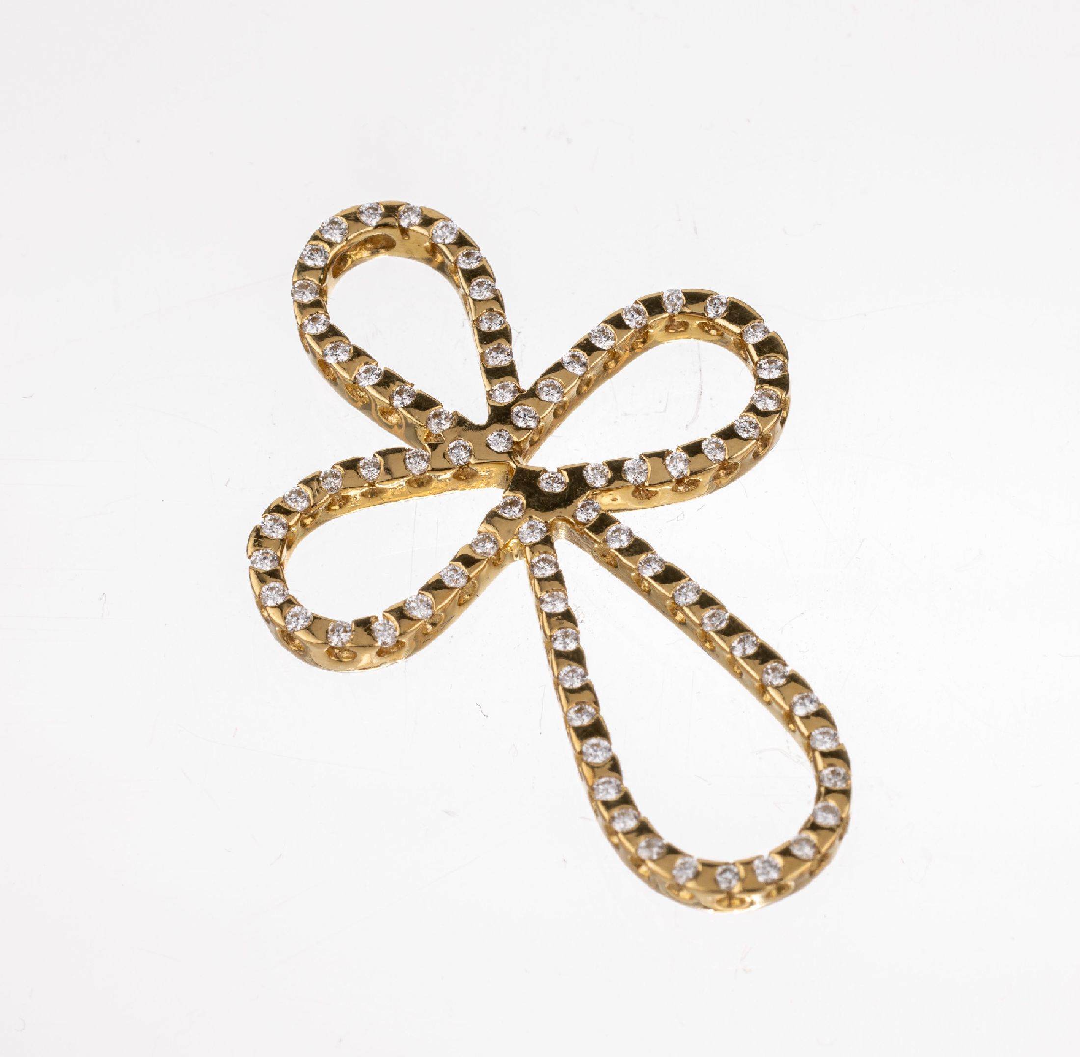 18 kt Gold Diamant-Kreuzanhänger, GG 750/000, Diamanten zus. ca. 0.45 ct Weiß/si, L. ca. 3.5 cm, ca. 4.7 g