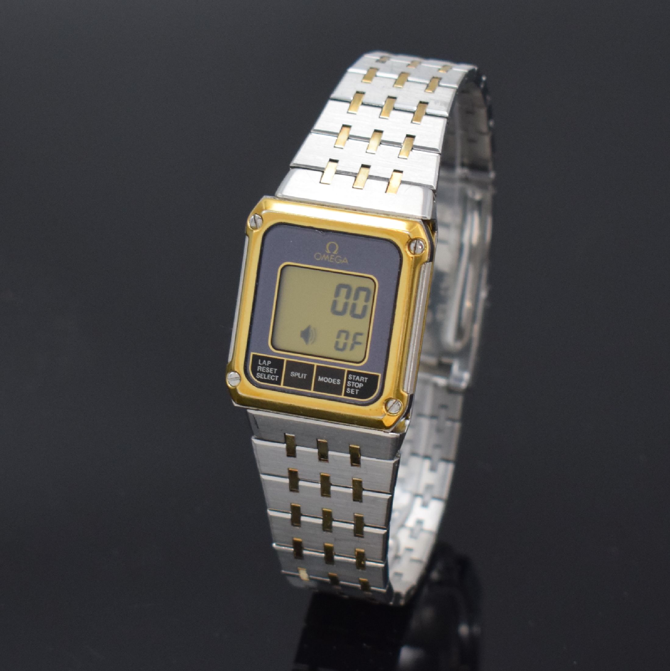 Detail b: OMEGA Equinoxe Multi-Funktions Armbanduhr in Stahl Referenz 186.0013 , Schweiz um 1980, quartz, rechteck. Wendegeh. teils verg., integr. Stahlband, ...