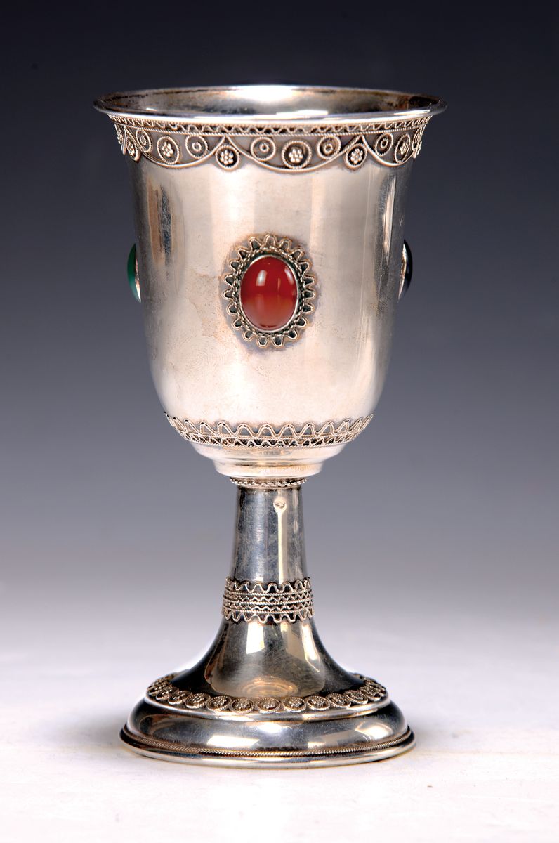 Pokal, Zadok Israel, 925er Sterling Silber, mit aufgelegter Filigran- und Granulatarbeit, 3 Halbedelsteincabochons, H. ca. 13.5cm, ca. 92 g.
