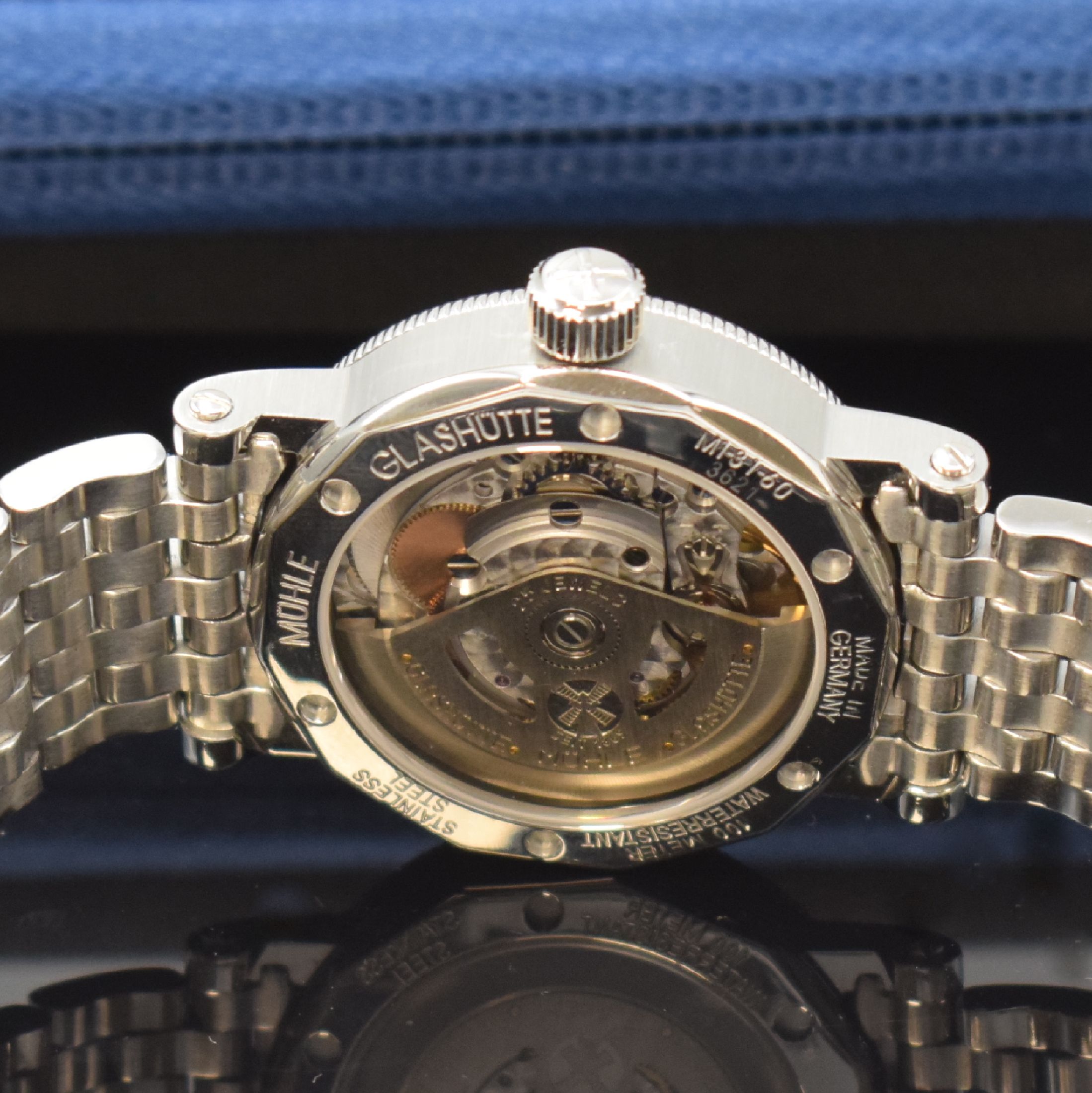 Detail d: MÜHLE GLASHÜTTE Armbanduhr Referenz M1-31-60, Automatik, Deutschland um 2009, beids. vergl. Edelstahlgeh. inkl. Gliederband m. dopp. Faltschl., ...
