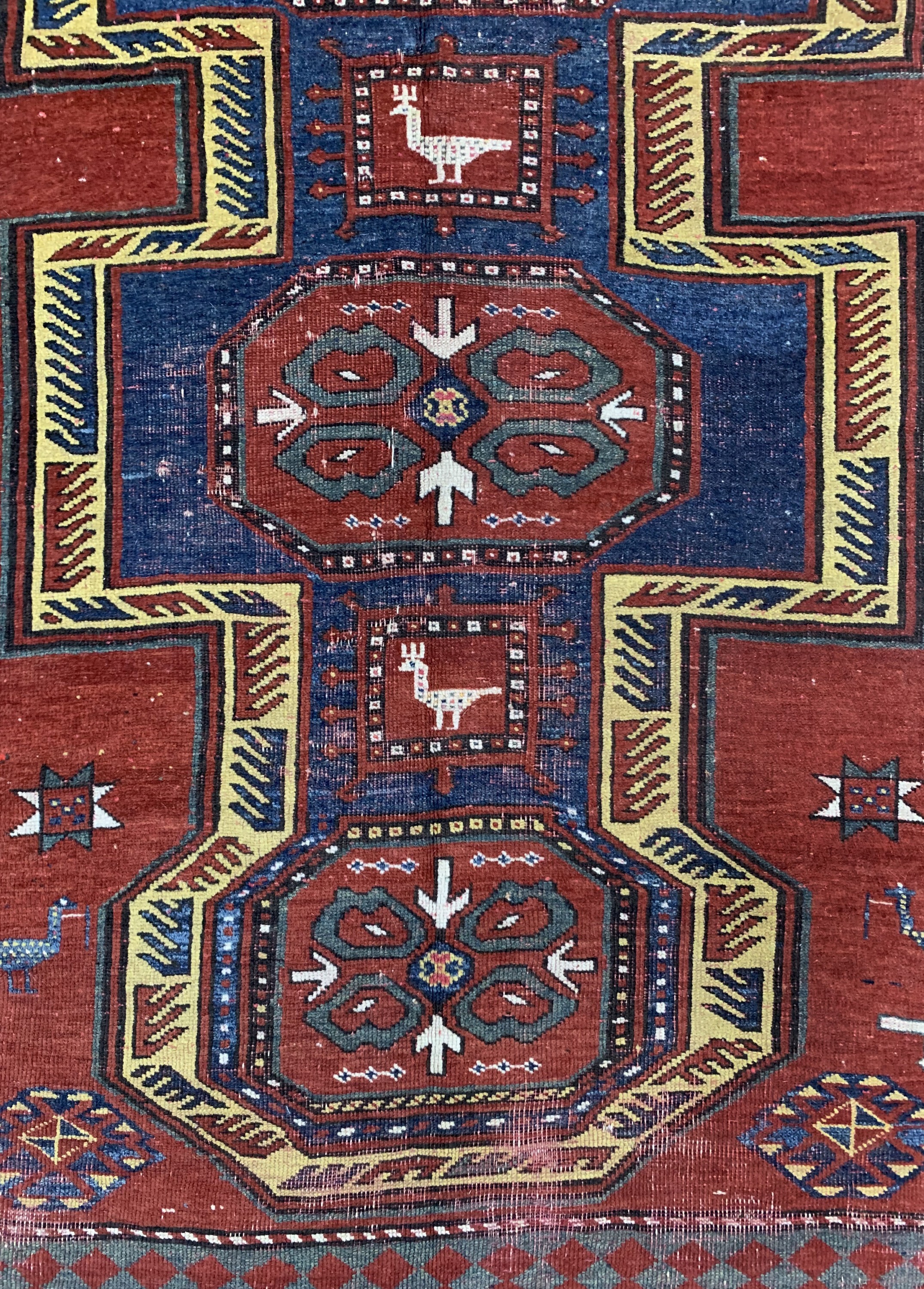 Detail b: Antiker Kazak, Kaukasus, 19.Jhd, Wolle auf Wolle, ca. 260 x 175 cm, EHZ: 3-4