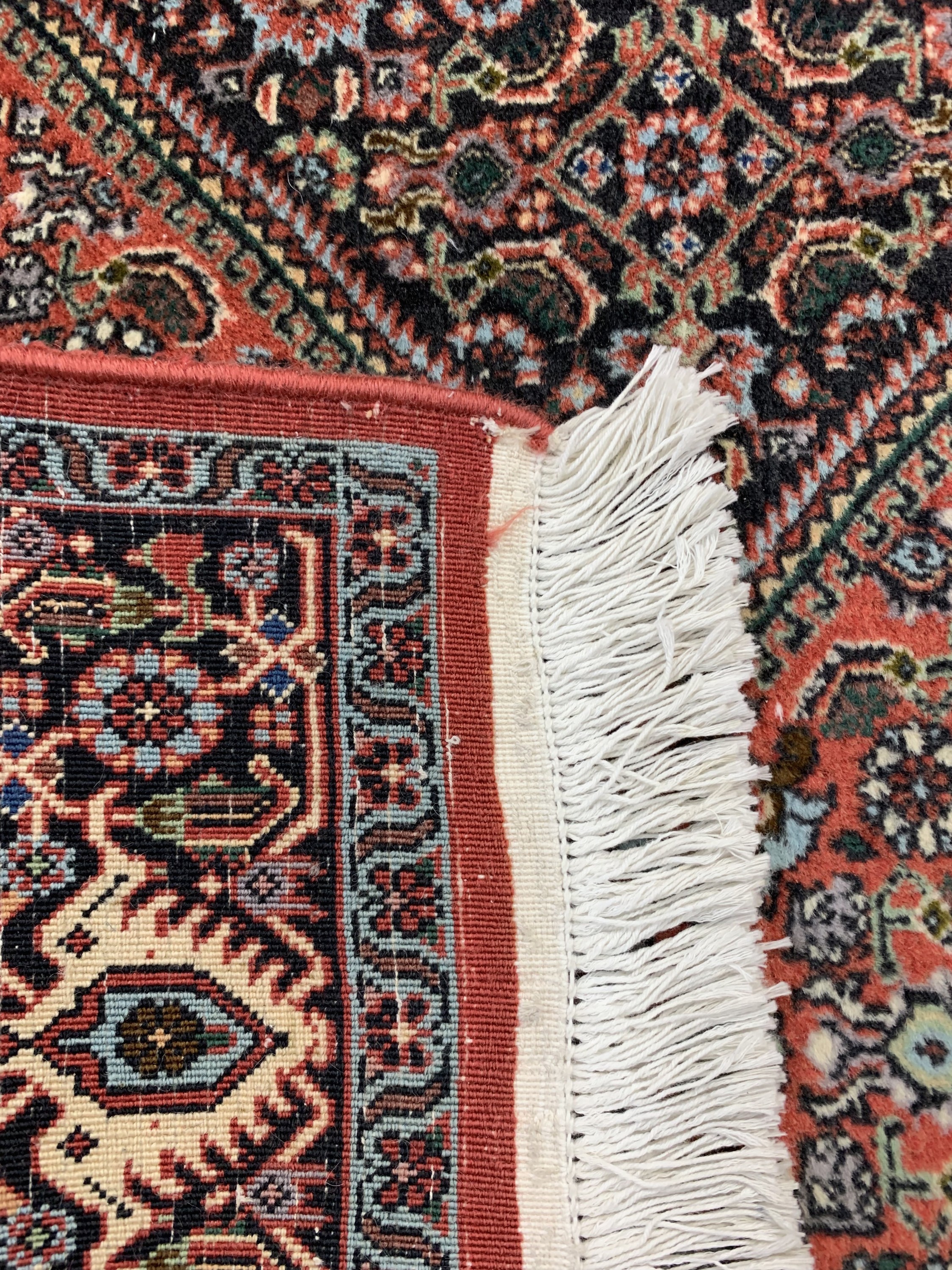 Detail d: Bidjar Kork fein, Persien, ca. 40 Jahre, Korkwolle auf Baumwolle, ca. 185 x 113 cm, gereinigt, EHZ: 1-2