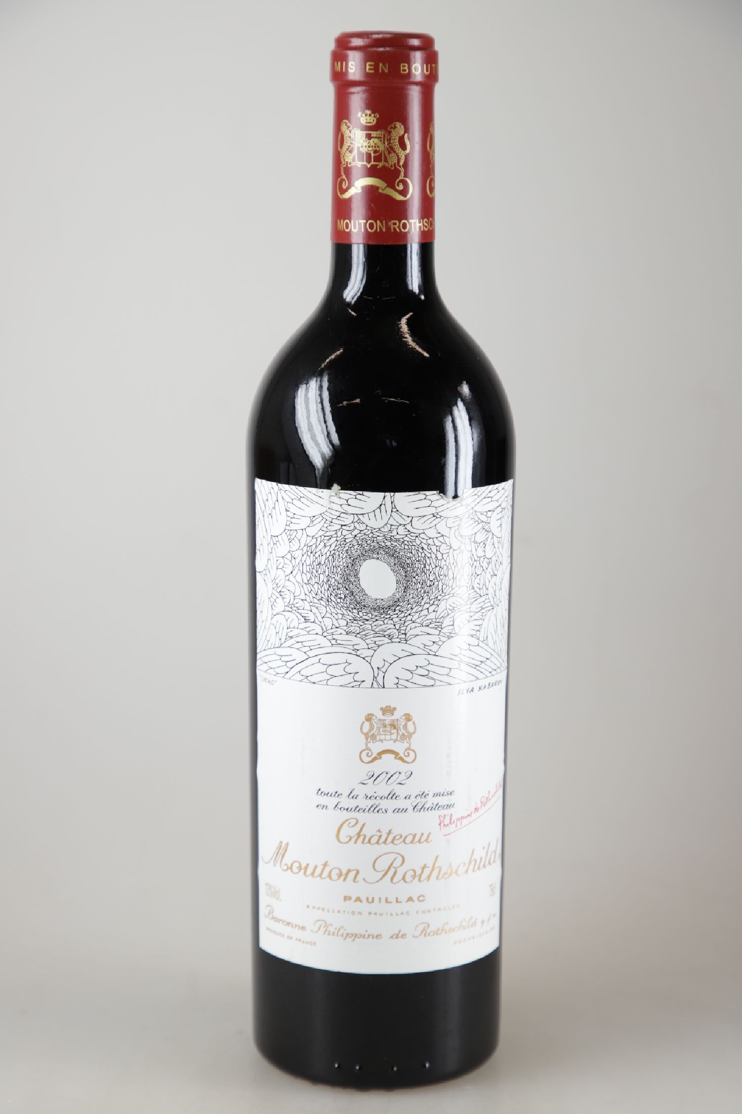 1 Flasche 2002 Chateau Mouton Rothschild, Pauillac, ca. 75cl, 13% Vol., Etikettentwurf Ilya Kabakov, Etikett l. lädiert