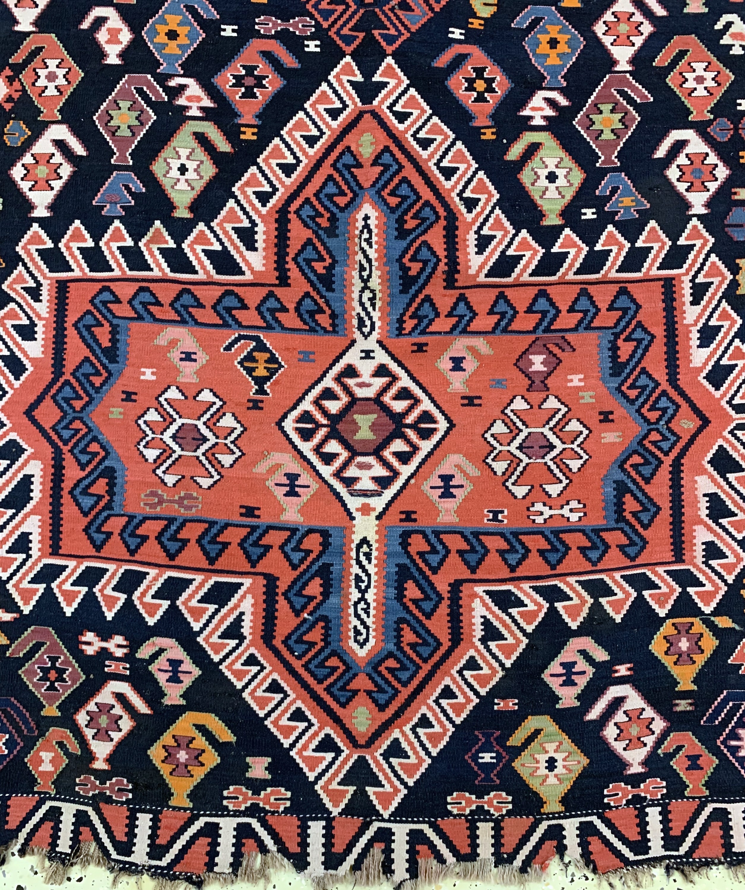 Detail a: Kuba Kelim antik, Kaukasus, um 1900, Wolle auf Wolle, ca. 340 x 160 cm, EHZ: 2-3(verkürzt).