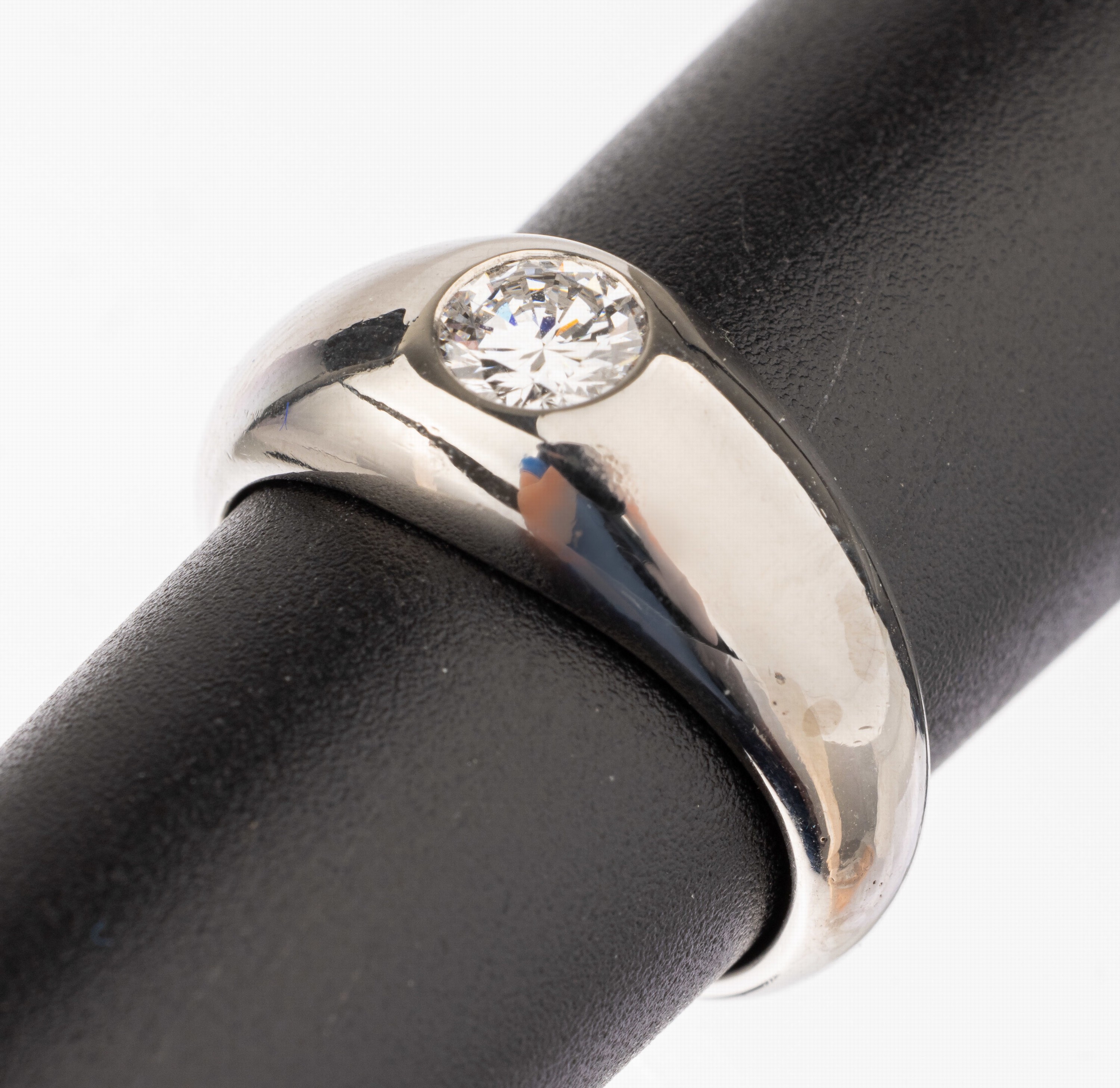 Platin Brillant-Ring, Pt, einzelner Brillant ca. 0.50 ct feines Weiß/vs1, RW 55, ca. 14.8 g