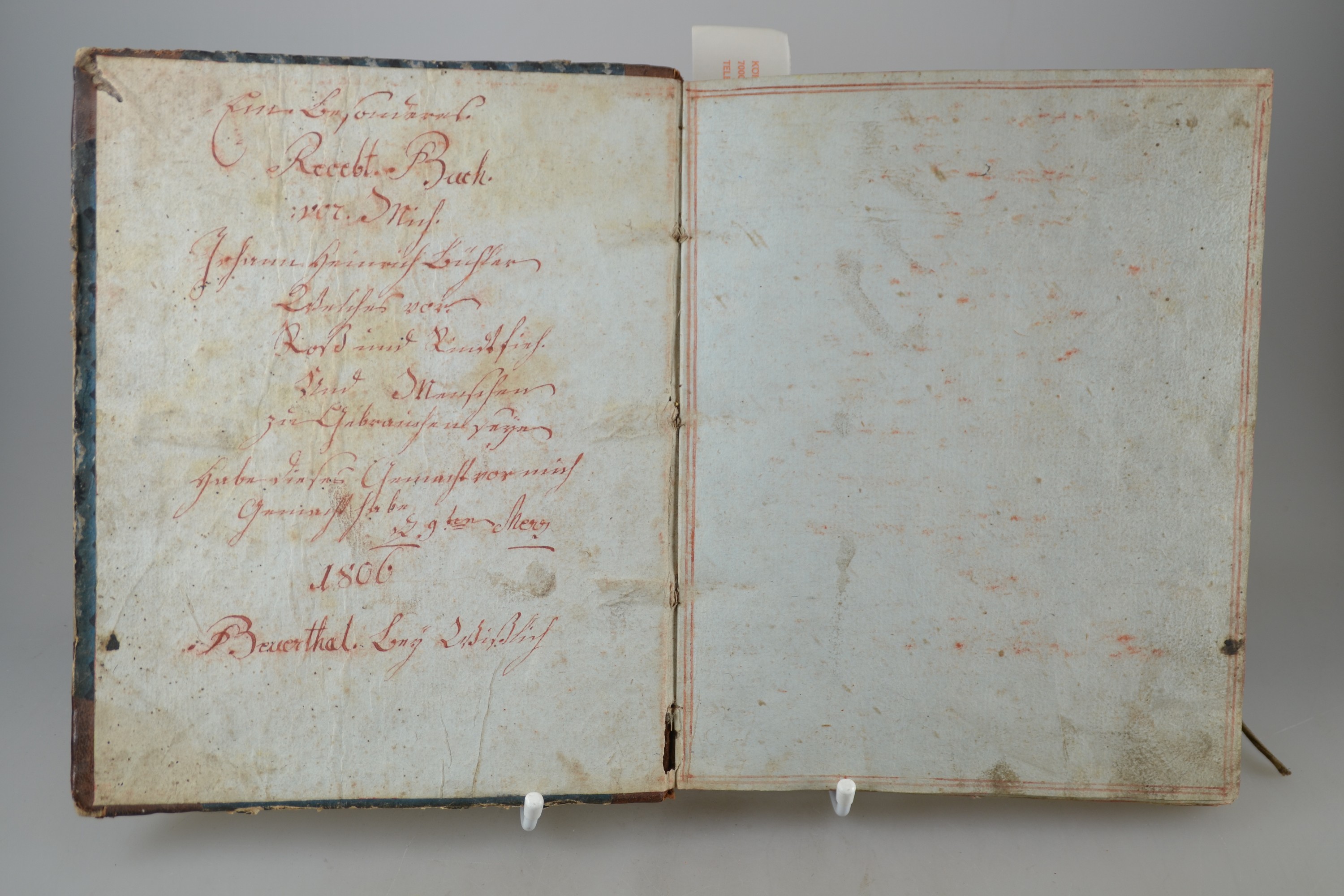 Detail c: Handschriftliches medizinisches Rezeptbuch, deutsch, datiert 1806/09, 79 ungezählte Blätter + Register, Vorsatz mit Besitzvermerk "Johann ...