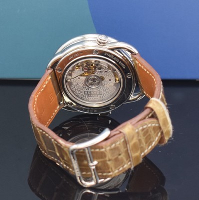 26732685e - HERMES Armbanduhr Serie Arceau Le temps suspendu mit Brillantlünette Referenz AR7.430