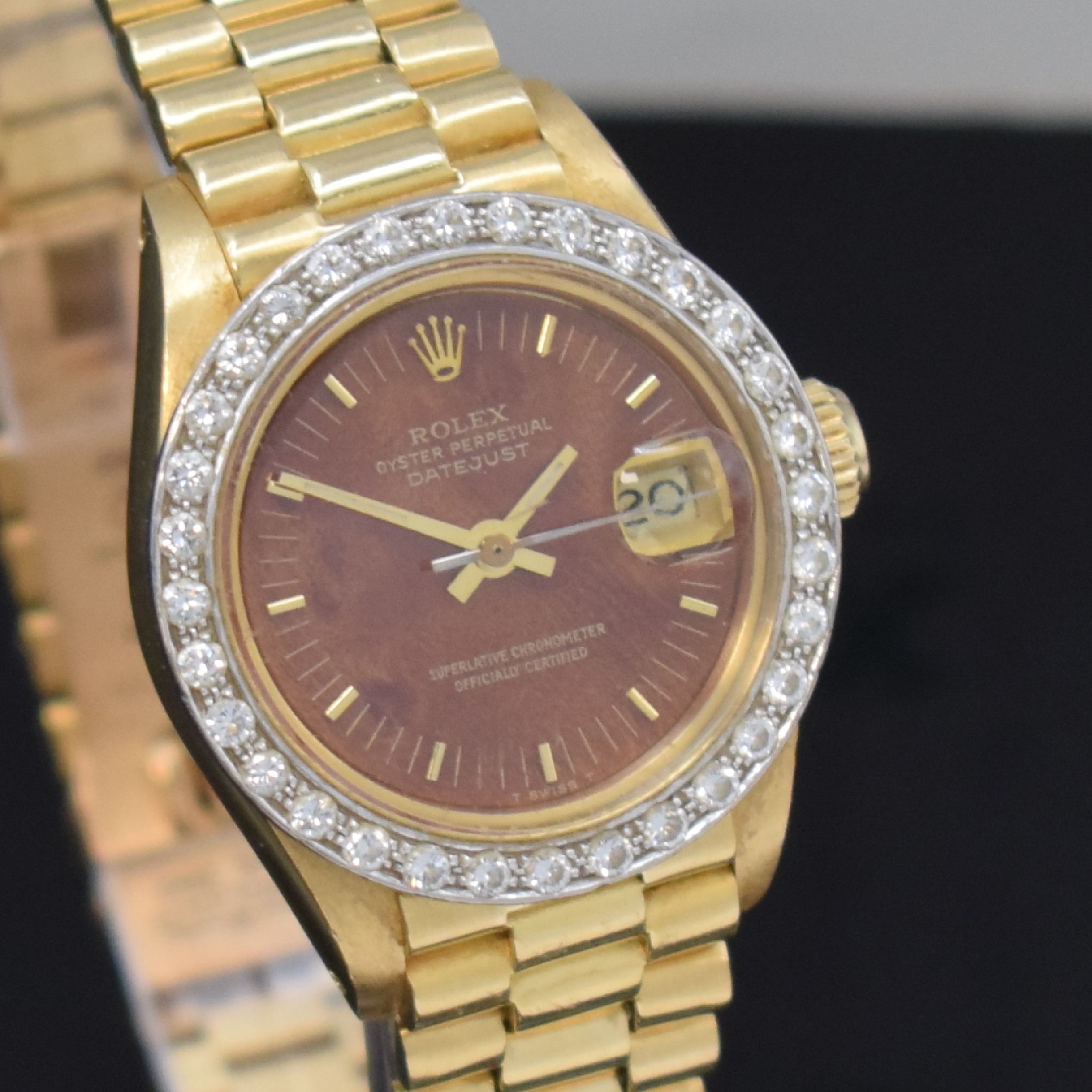 Detail c: ROLEX Oyster Perpetual Datejust Damenarmbanduhr in GG 750/000 Referenz 6917, Schweiz verk. lt. beil. Garantie 12/1979, Automatik, Boden u. Krone ...