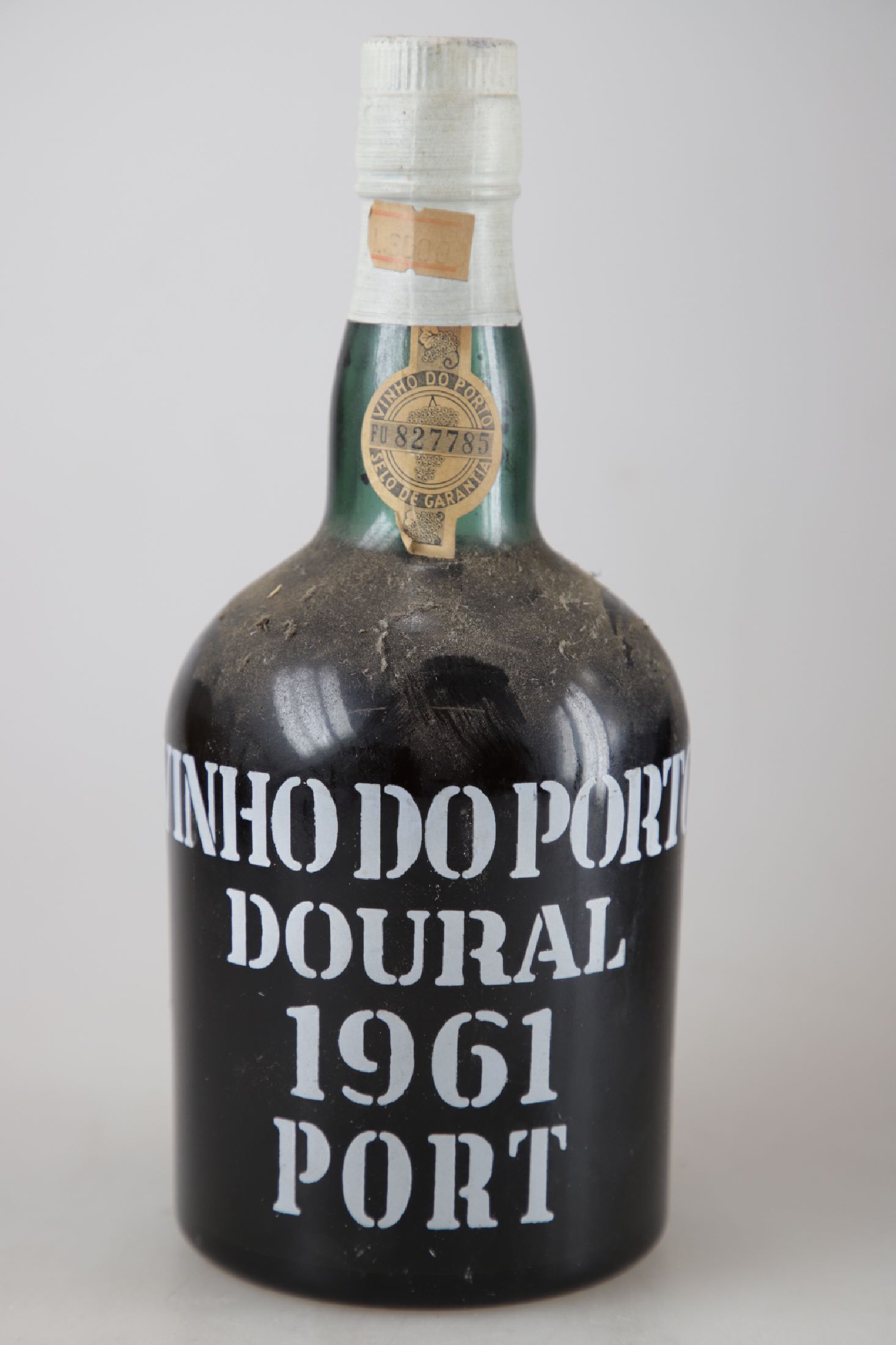 1 Flasche 1961 Doural Vinho do Porto, Portugal, abgefüllt 1974, Füllniveau ca. 4,5 cm