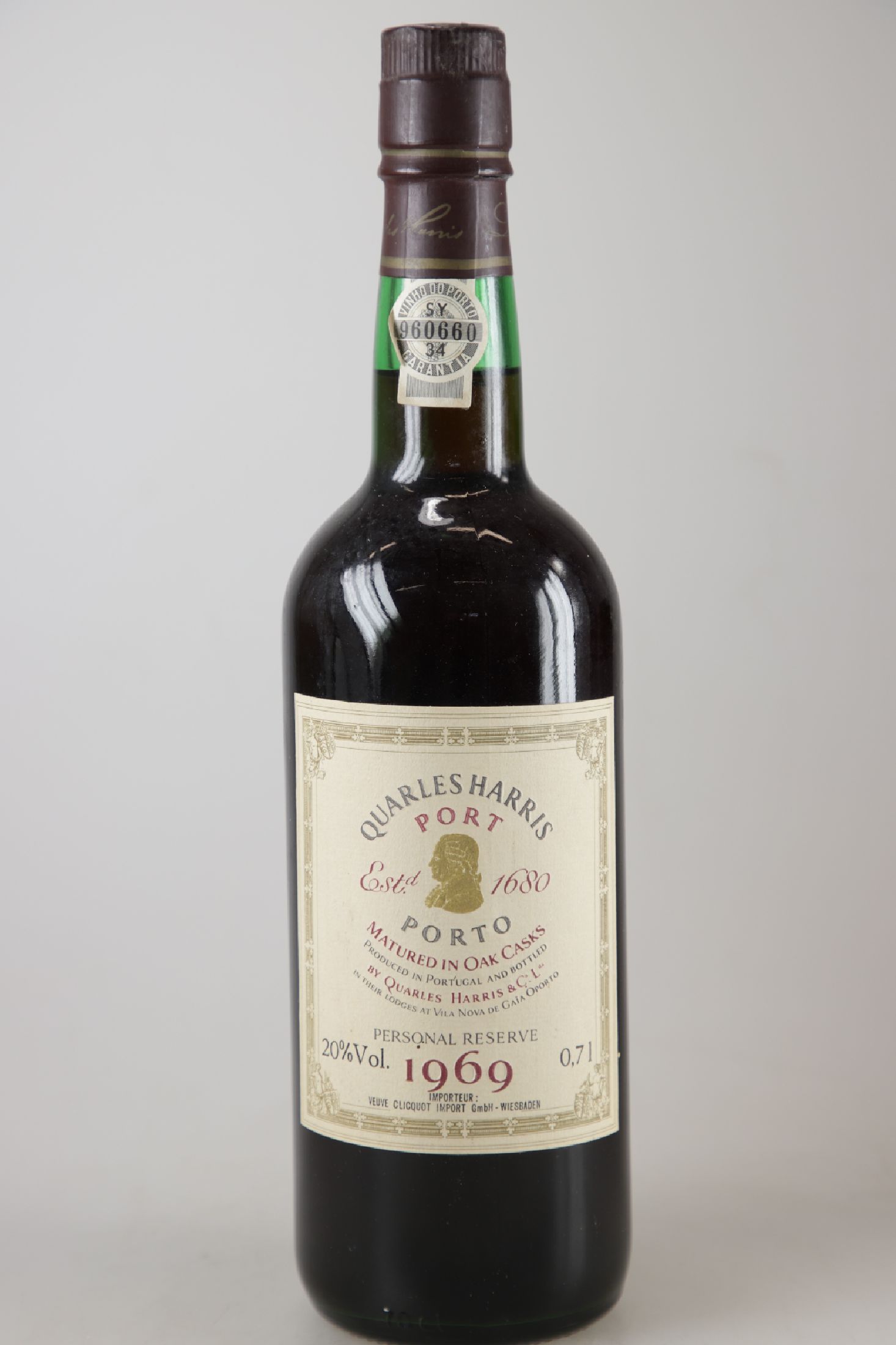 1 Flasche 1969 Quarles Harris Port, Personal Reserve, Portugal, abgefüllt 1983, ca. 70cl, 20% Vol.