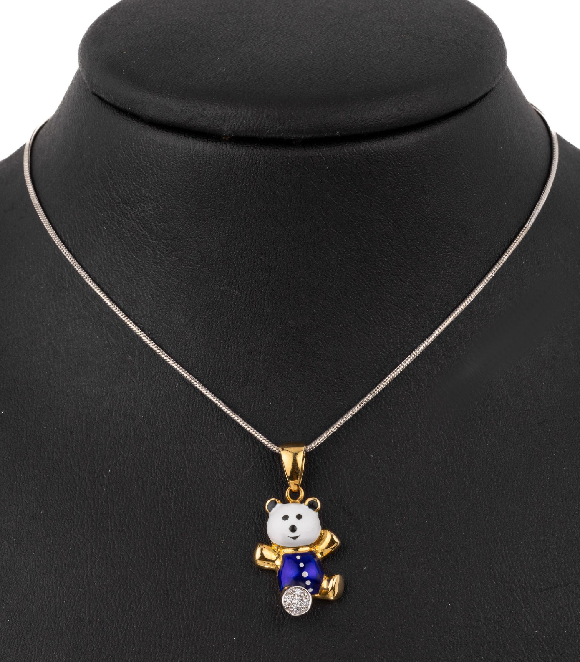 18 kt Gold Brillant-Anhänger "Bär", GG/WG 750/000, Weiß, Royalblau und Schwarz emailliert, 5 Brillanten zus. ca. 0.025 ct feines ...