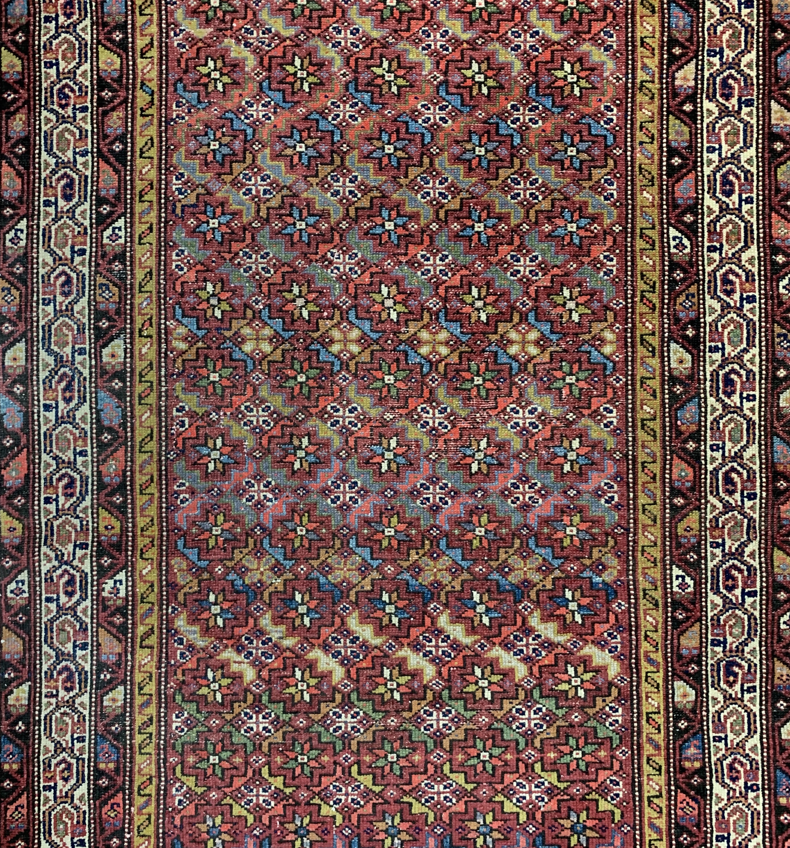 Detail c: Antiker Serabend, Persien, um 1910/1920, Wolle auf Baumwolle, ca. 373 x 107 cm, EHZ: 2