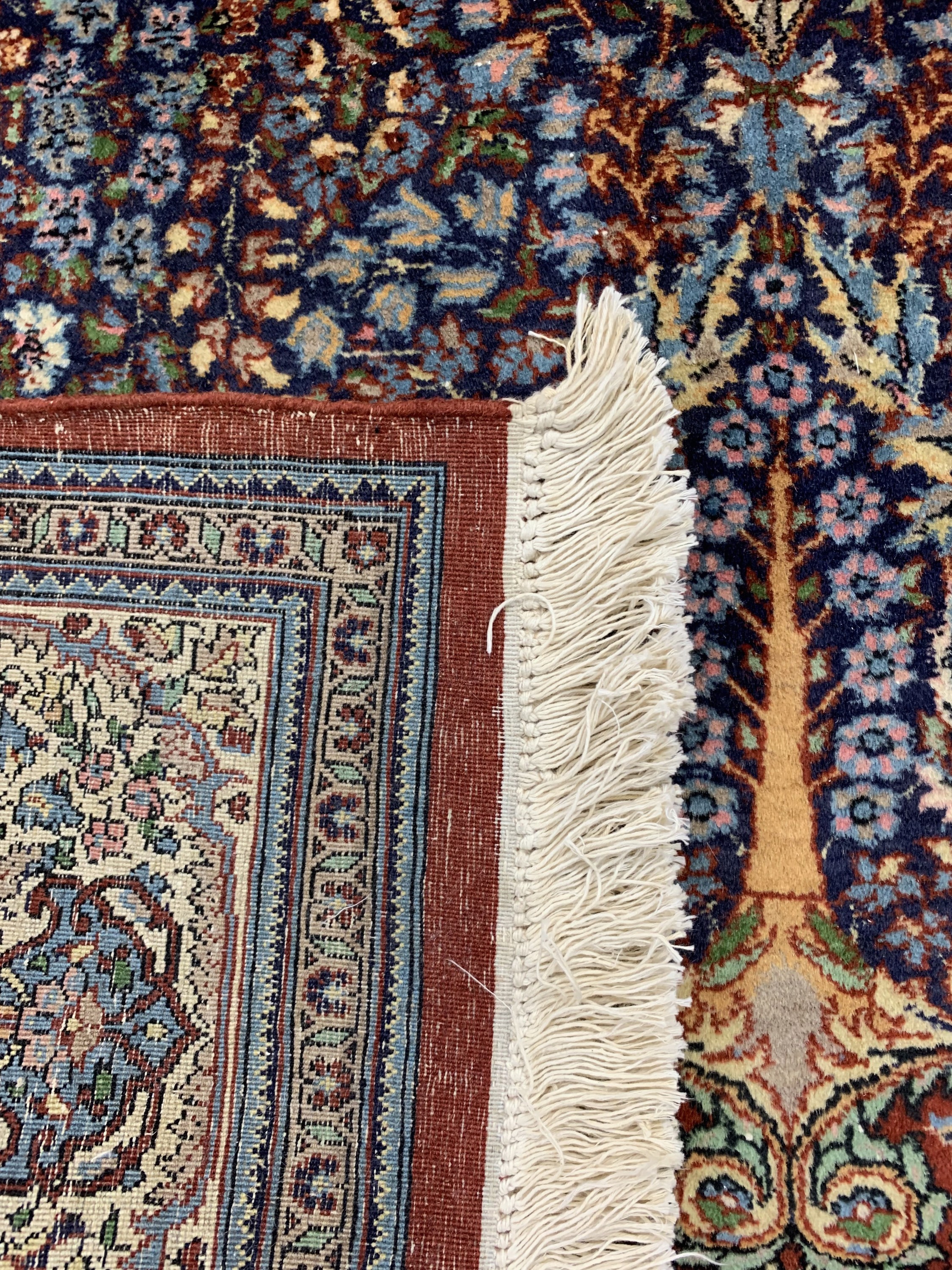 Detail d: 1 Paar Lahor, Pakistan, ca. 50 Jahre, Wolleauf Baumwolle, ca. 225 x 142 cm, EHZ: 2