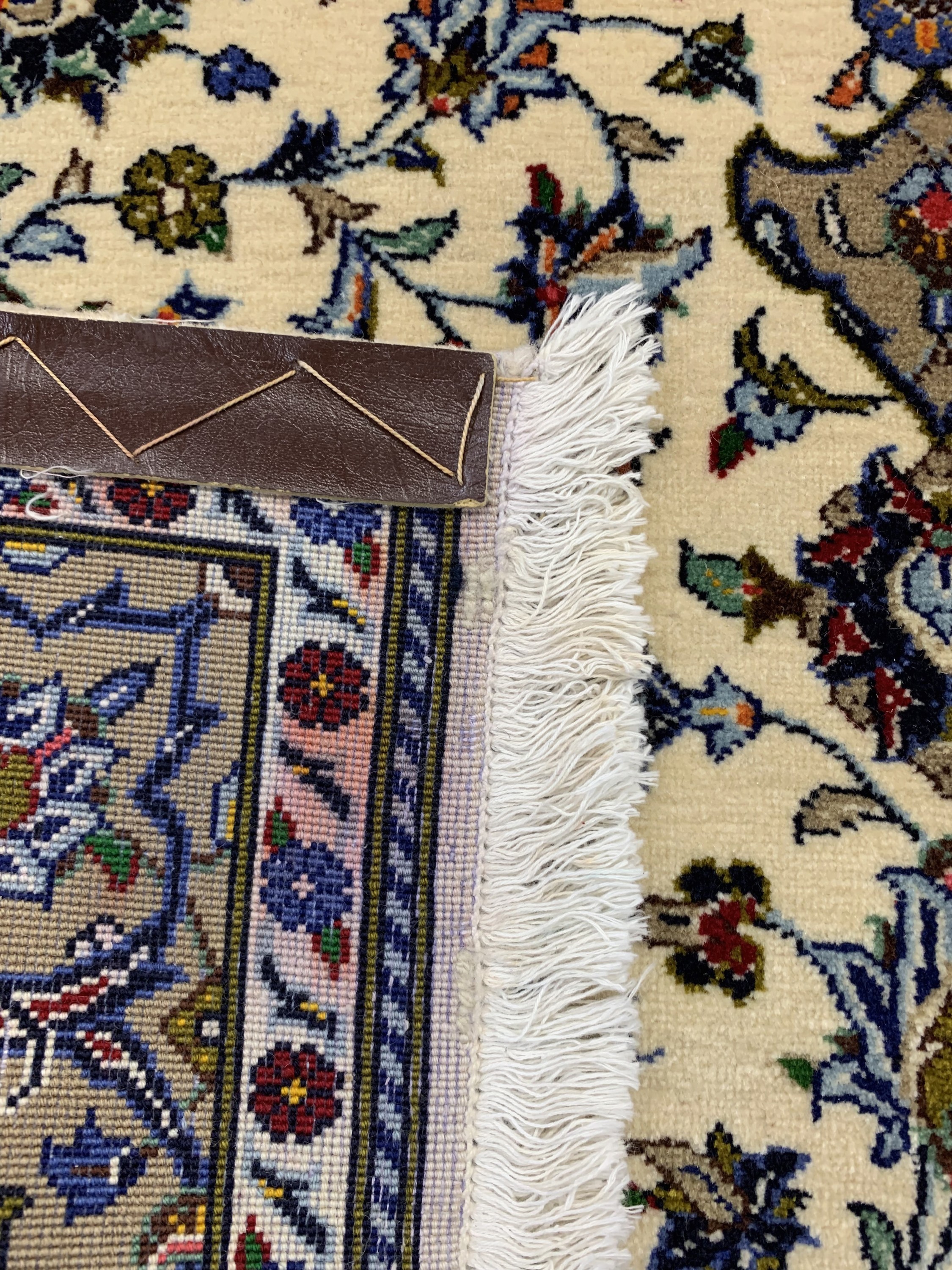 Detail e: Keschan Kork"Shadsar", Persien, ca. 40 Jahre, Korkwolle auf Baumwolle, ca. 168 x 120 cm, EHZ: 1-2