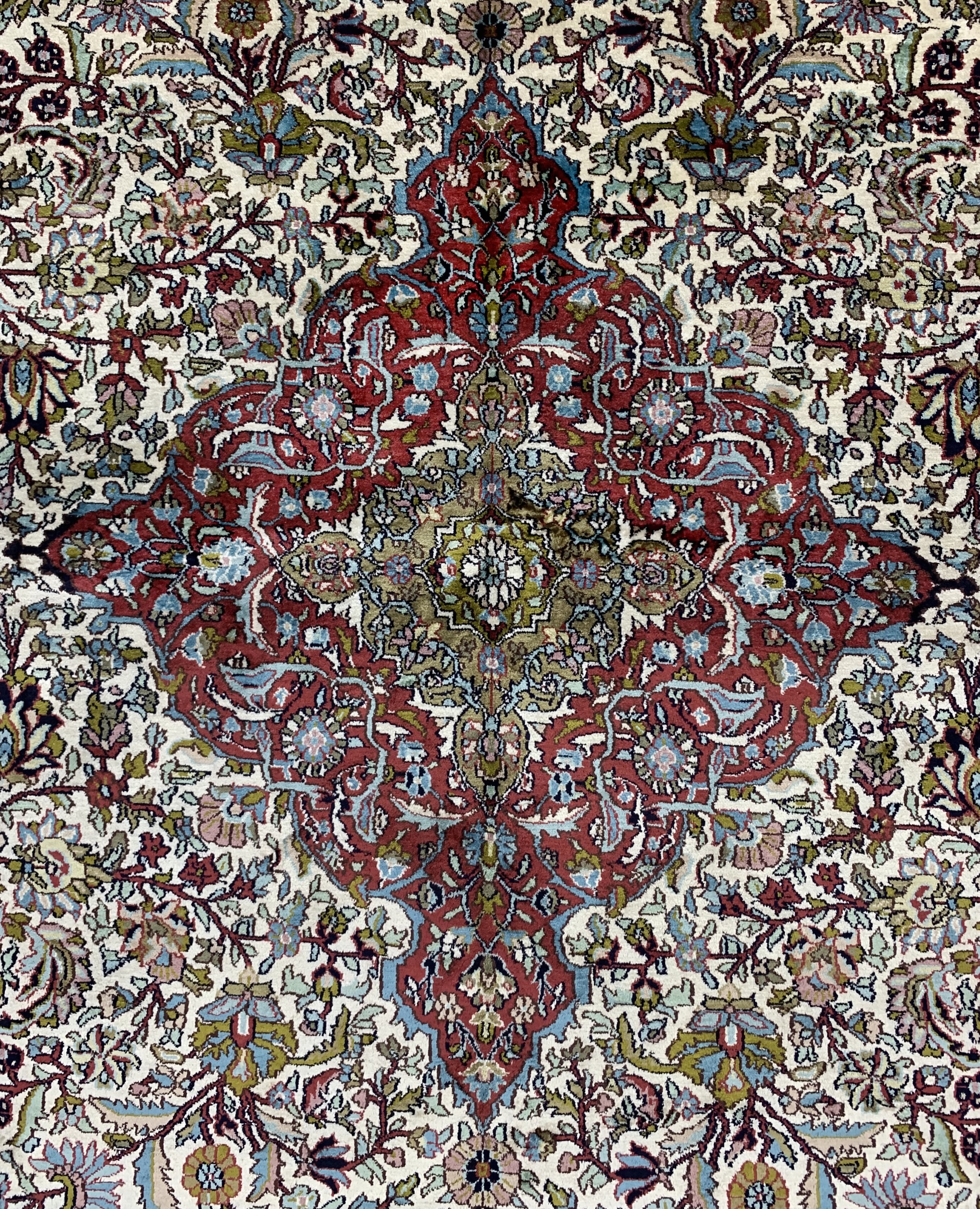 Detail b: Kaschmir, Indien, ca. 40 Jahre, merzerisierte Baumwolle, ca. 270 x 180 cm, EHZ: 2