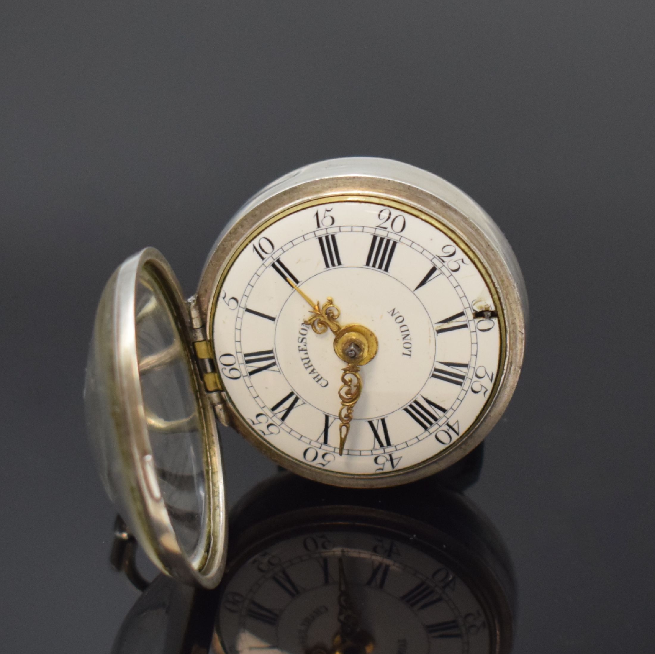 Detail d: CHARLESON London Spindeltaschenuhr in Silber, London Hallmark 1765, glattes Geh. u. Übergeh. dell., Drücker zu ers., großes Außenscharnier, ...