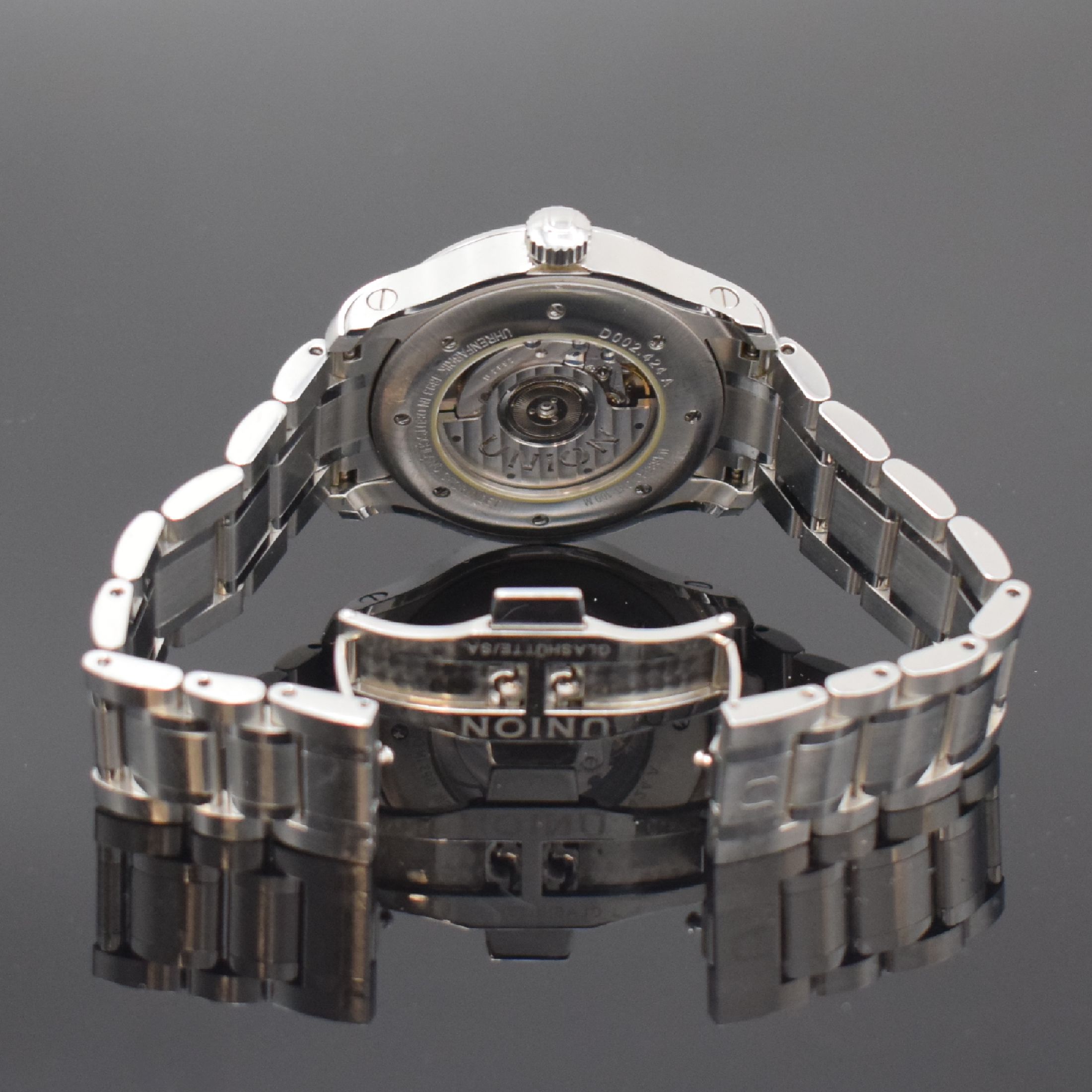 Detail d: UNION GLASHÜTTE Belisar Herrenarmbanduhr in Stahl Referenz D.002.424 A, Deutschland um 2010, Automatik, beids. vergl. Geh., Boden 8- fach verschr., ...