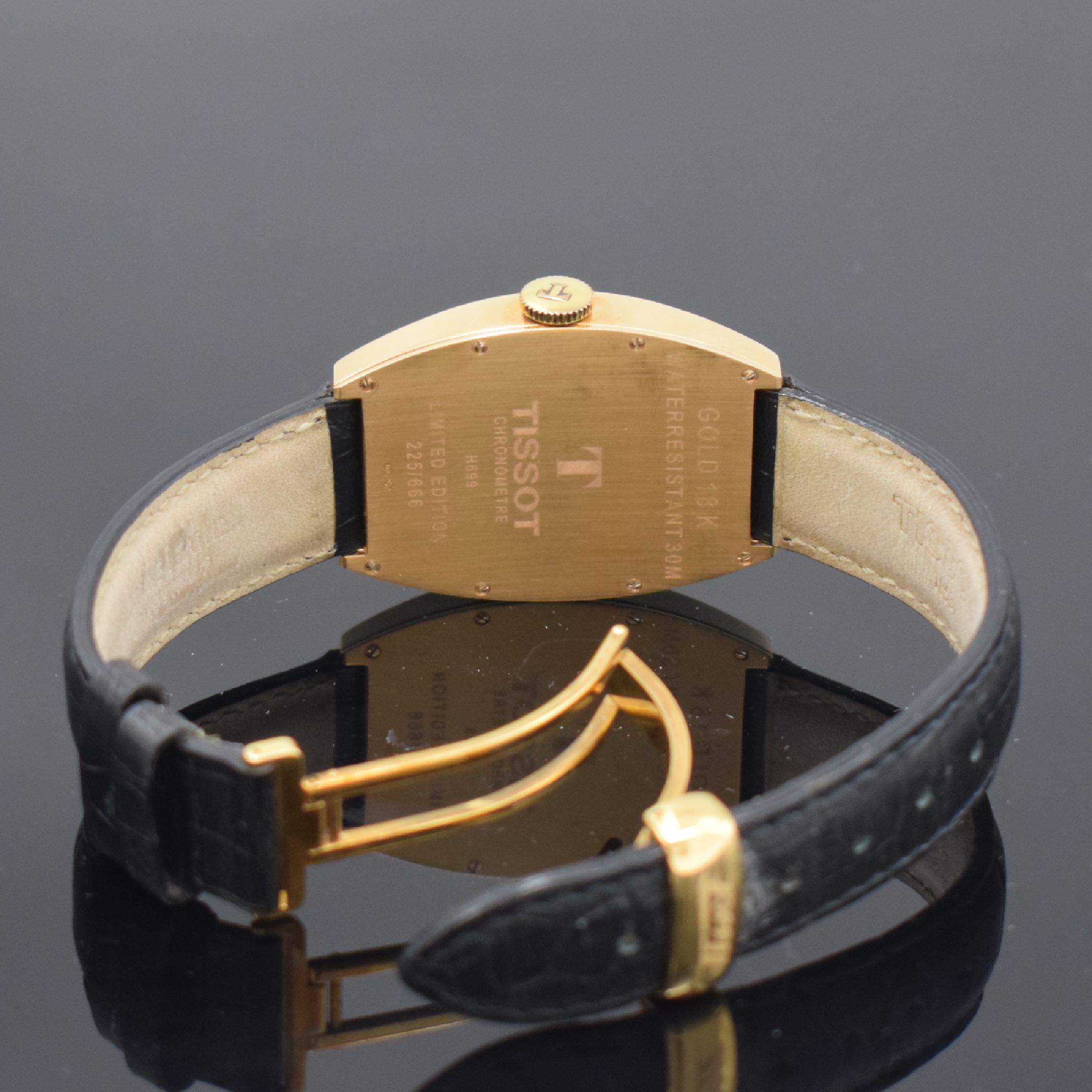 Detail d: TISSOT auf 666 Stück limitierte Herrenarmbanduhr Porto in RG 750/000, Schweiz um 2000, Handaufzug, Boden 8-fach verschr., orig. Lederband m. orig. ...
