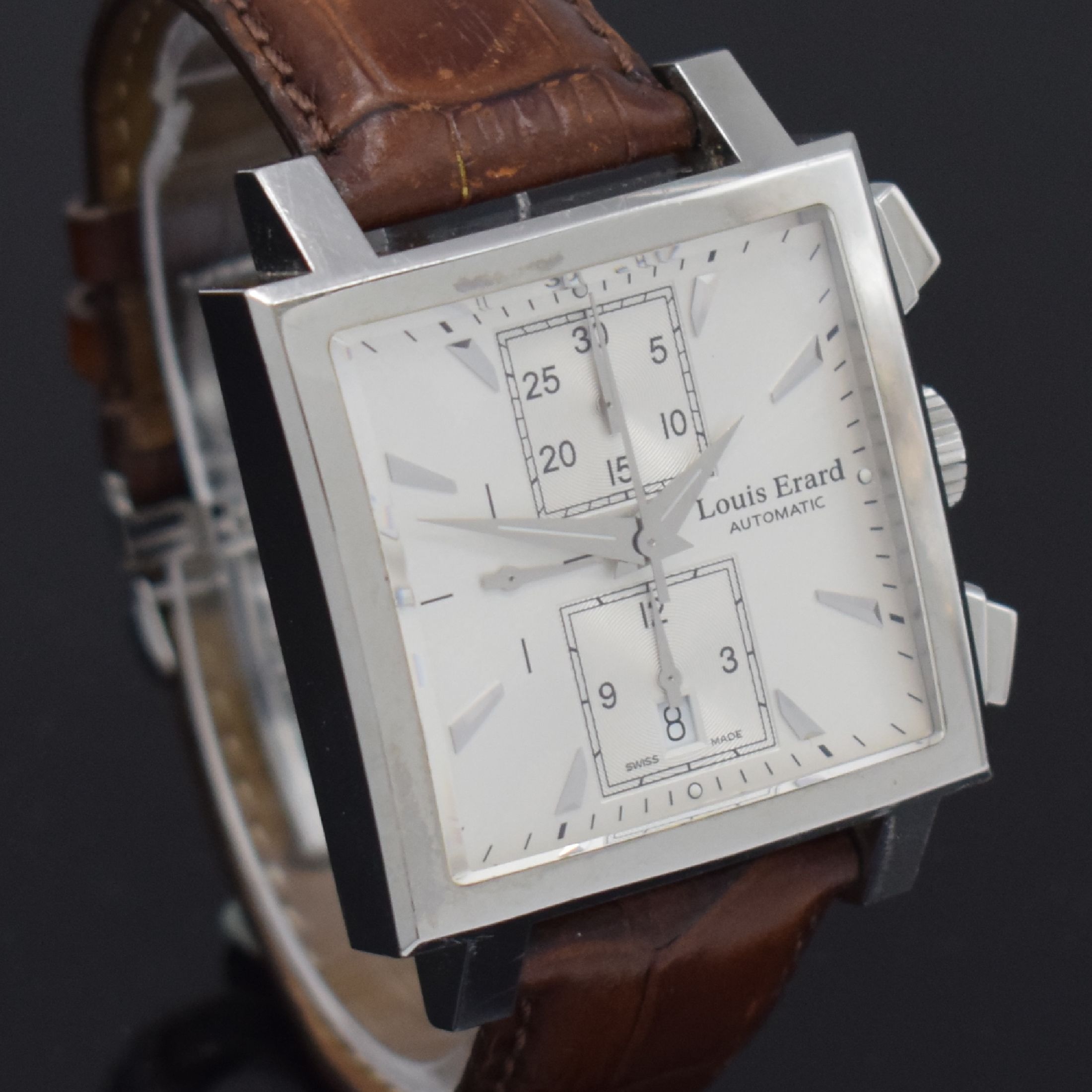 Detail c: LOUIS ERARD Armbandchronograph La Karree, Automatik, Schweiz um 2005, Edelstahlgeh. inkl. Lederband m. Dornschl., Boden 4-fach verschr., Saphirgl., ...