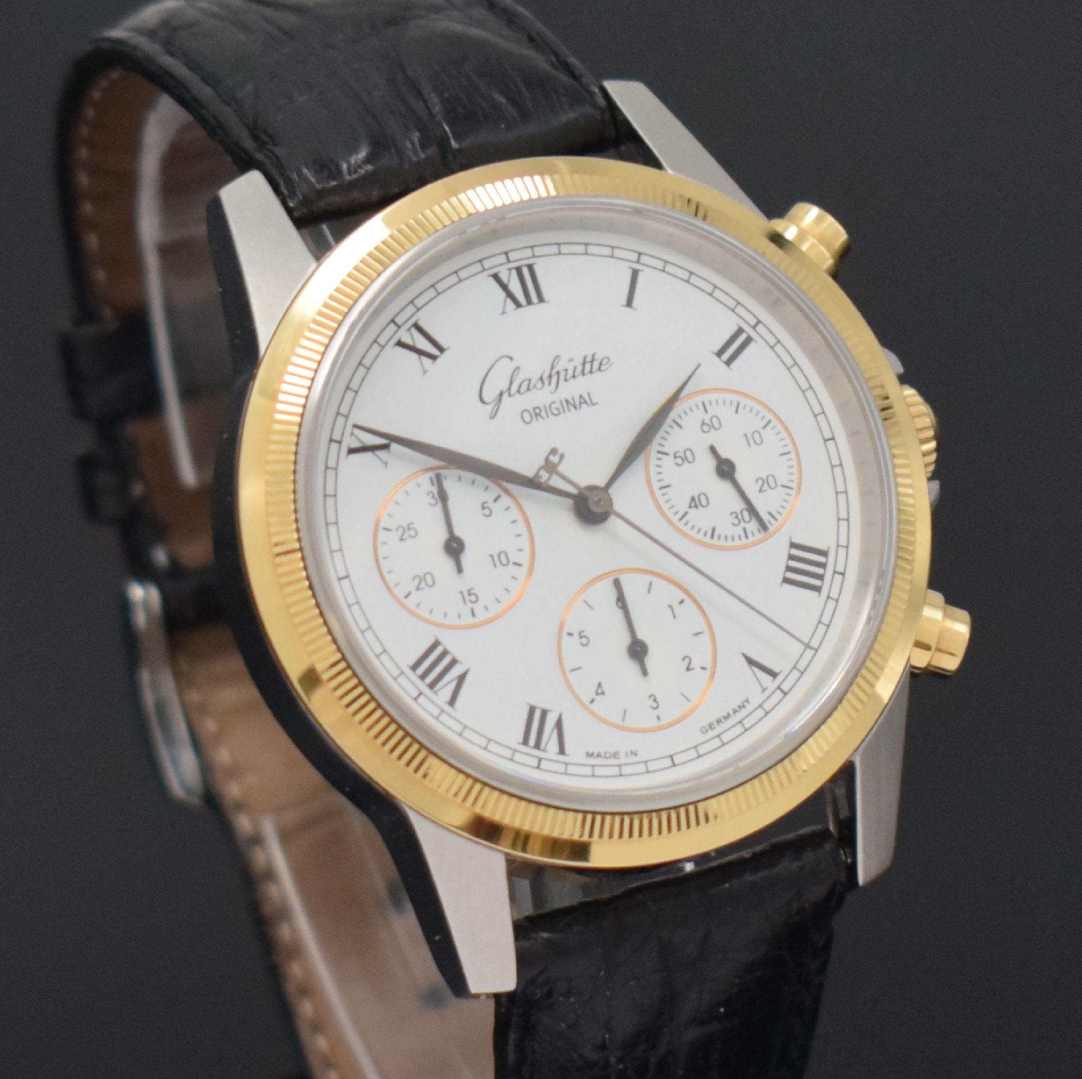 Detail d: GLASHÜTTE ORIGINAL Herrenarmbanduhr mit Chronograph in Stahl/Gold, Deutschland um 1996, Automatik, beids. vergl. Geh., Boden 6- fach verschr., ...