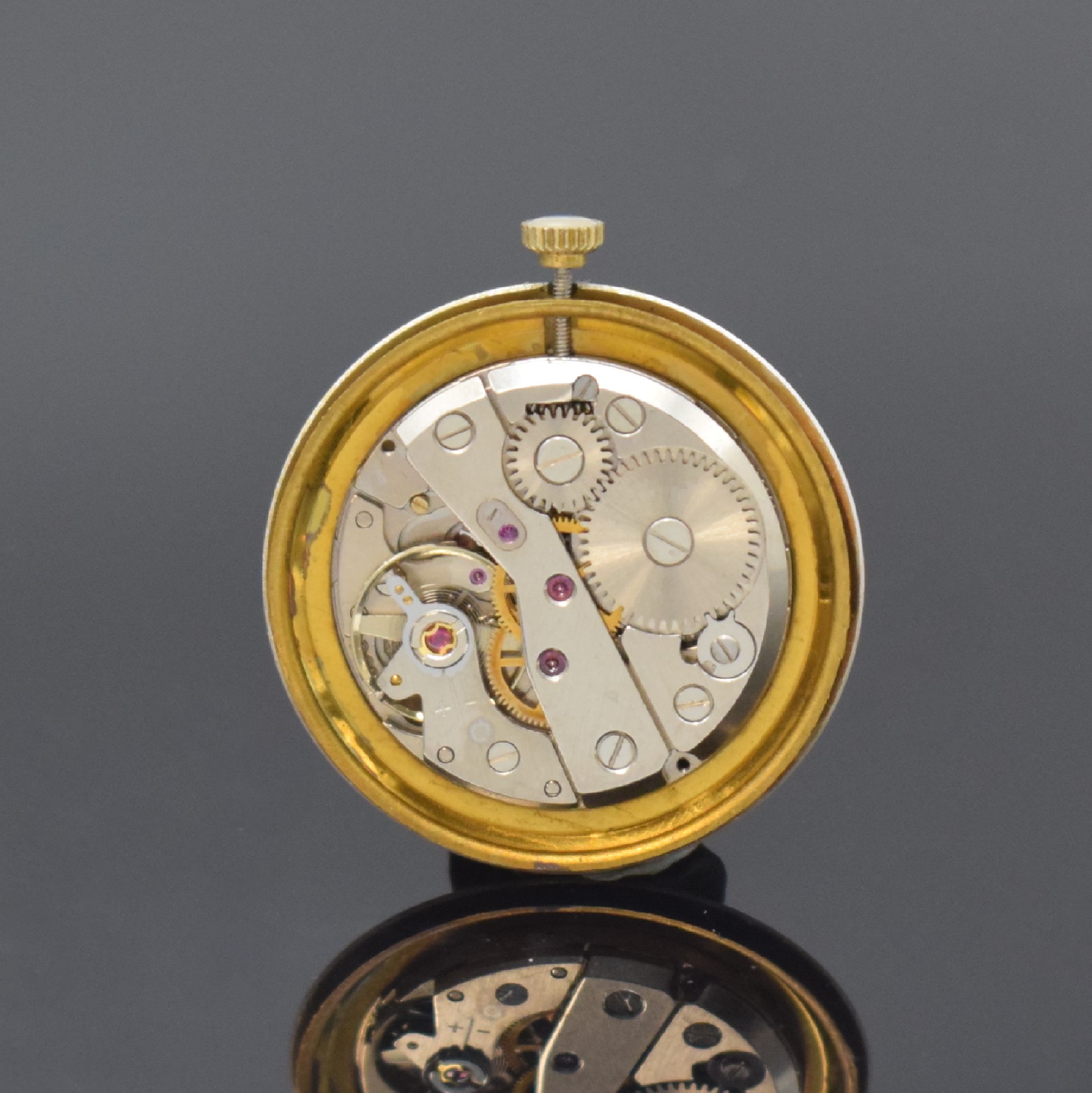 Detail d: MOSTIC Armbanduhr in GG 585/000, Schweiz um 1965, Handaufzug, gedr. Boden in Metall/GG 585/000, silb. Zifferbl. m. gold. Std.-Ind., gold. Zeiger, ...