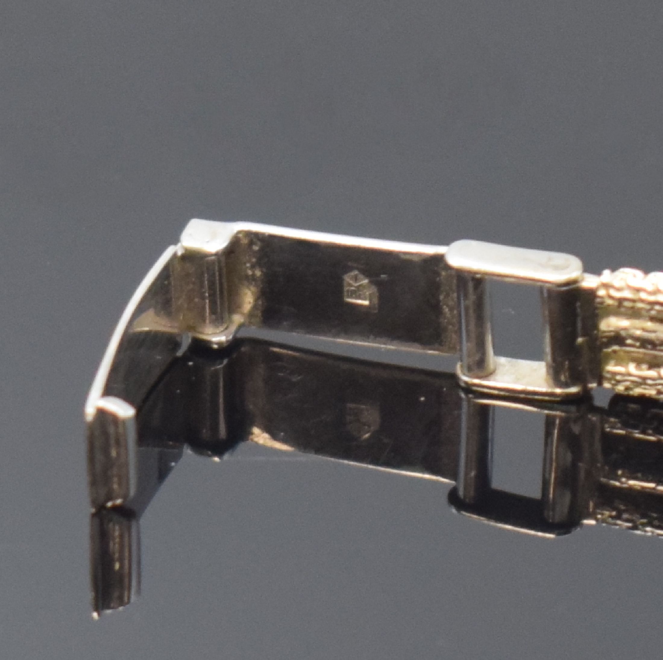 Detail c: AWill diamantbesetzte Damenarmbanduhr in WG 750/000, Schweiz / Frankreich um 1965, Handaufzug, 2-tlg. Geh., Boden aufgedr., silb. Zifferbl. pat., ...