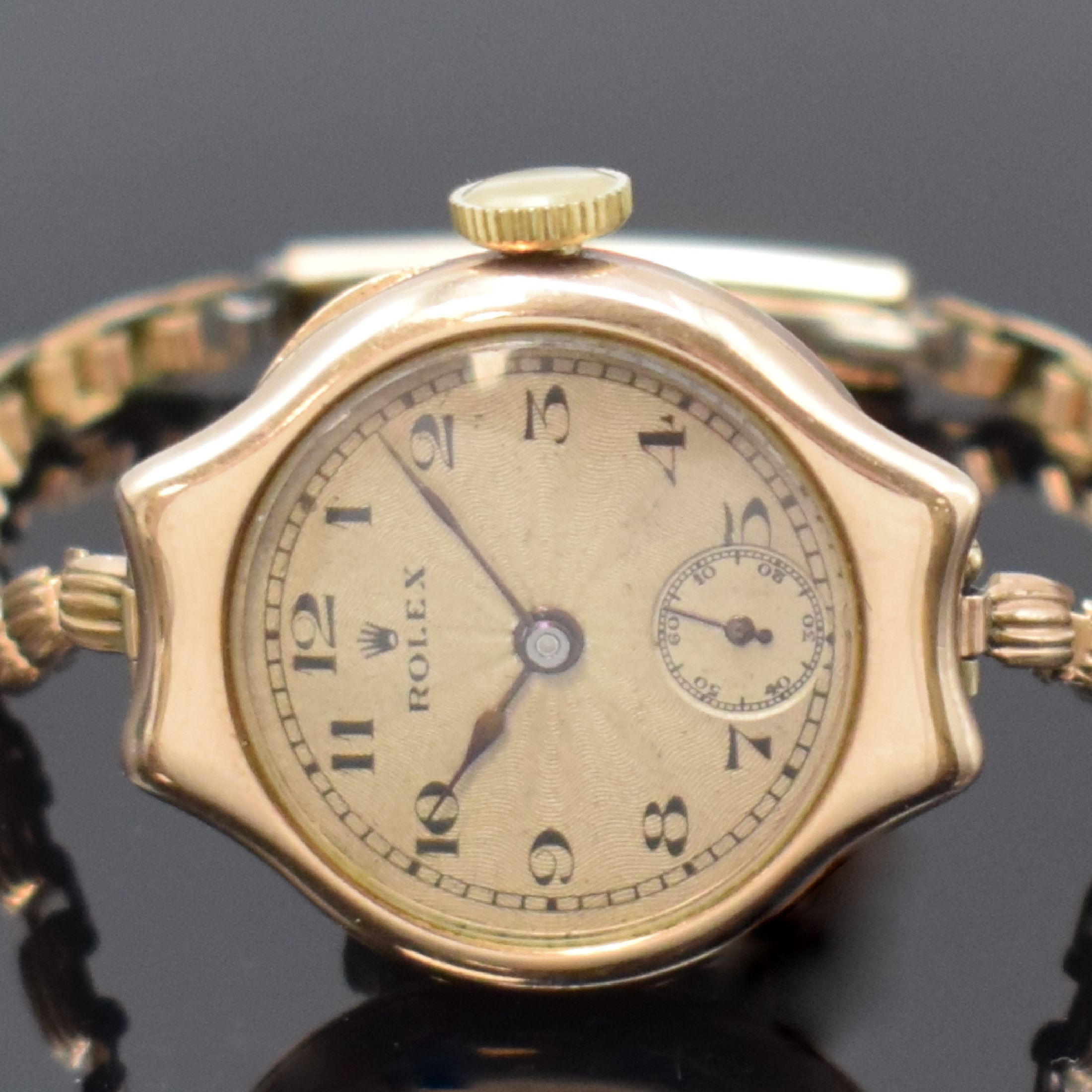 Detail a: ROLEX frühe Armbanduhr in RG 375/000, Schweiz für den englischen Markt um 1915, Handaufzug, sign. Geh. dell., verg. Band, Scharnierboden innen ...
