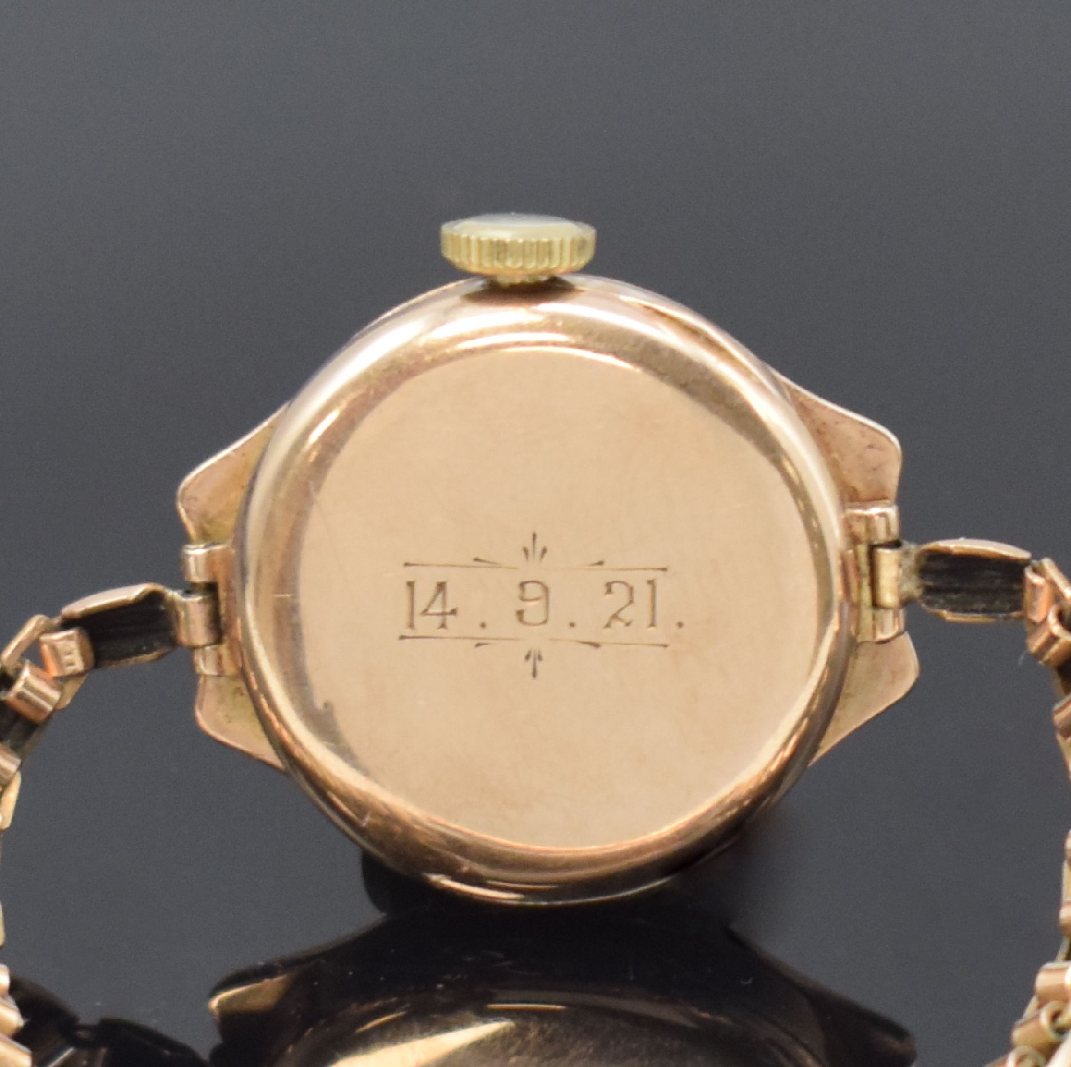 Detail b: ROLEX frühe Armbanduhr in RG 375/000, Schweiz für den englischen Markt um 1915, Handaufzug, sign. Geh. dell., verg. Band, Scharnierboden innen ...