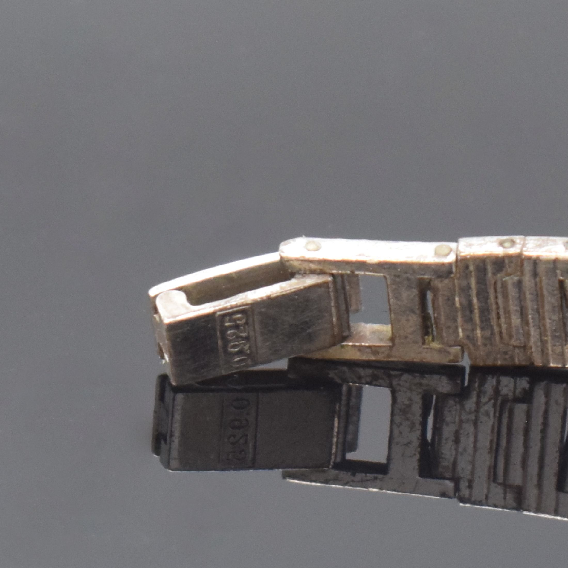 Detail c: GLYCINE und DUCADO 2 Damenarmbanduhren in 925er Silber und GG 585/000, Schweiz um 1960/1970, Handaufzug, 1) Ducado, Boden aufgedr., vers. Zifferbl. ...