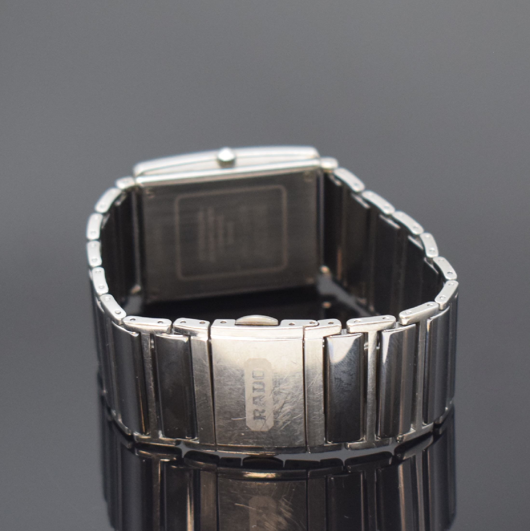 Detail b: RADO Armbanduhr Diastar Integral Referenz 160.0484.3, Schweiz um 2010, quarz, Boden 4 -fach verschr., Edelstahl/Titan/Keramik komb., Gliederband m. ...