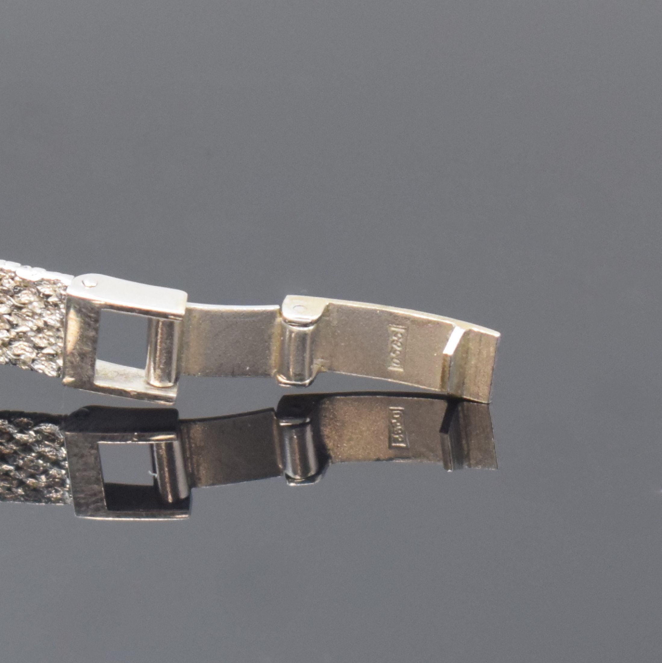 Detail c: BISCHOFF Damenarmbanduhr in WG 585/000 mit Diamanten und Saphiren, Schweiz um 1970, Handaufzug, Boden aufgedr., Lünette aufw. m. Diamanten u. ...