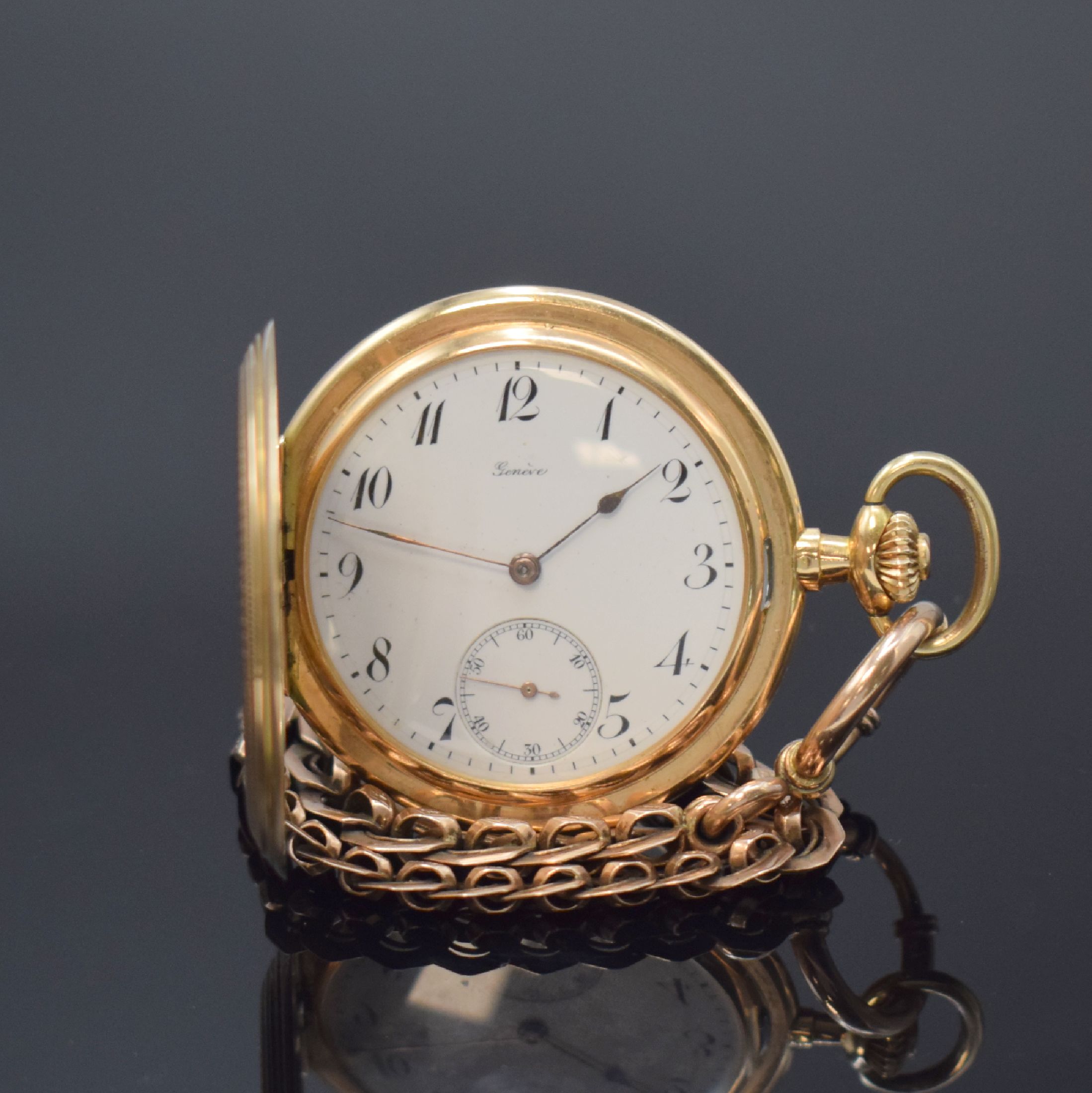 GENEVE Herrensavonette in RoseG 585/000 mit Kette in RG 333/000, Schweiz um 1910, 3- Deckel-Goldgeh., Sprung- u. Rückdeckel m. Strahlendekor, ...